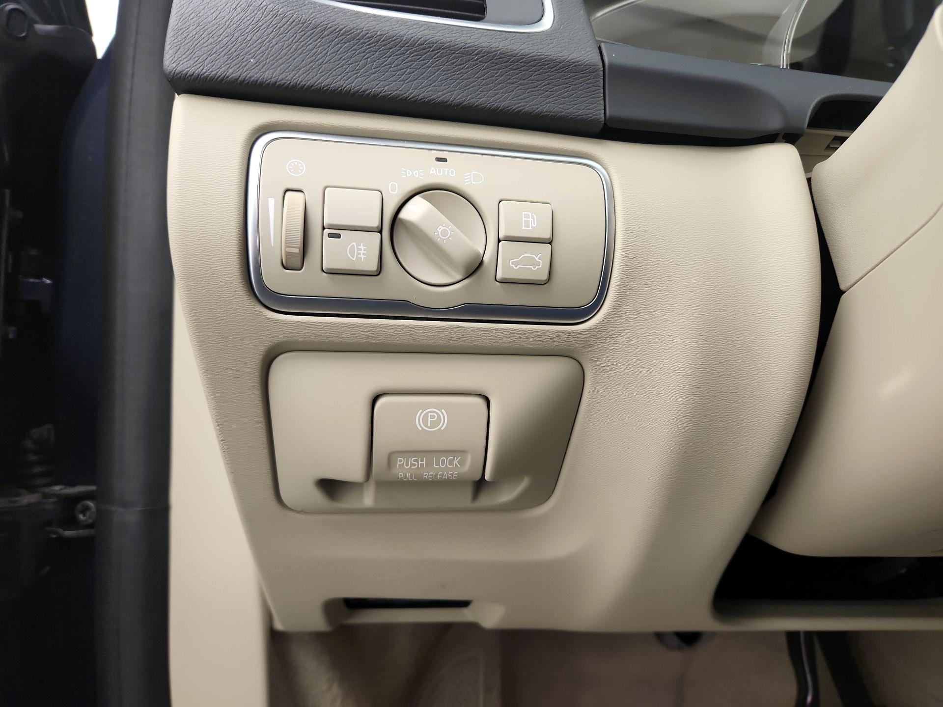 Thumbnail: 2015 Volvo S60 - 13