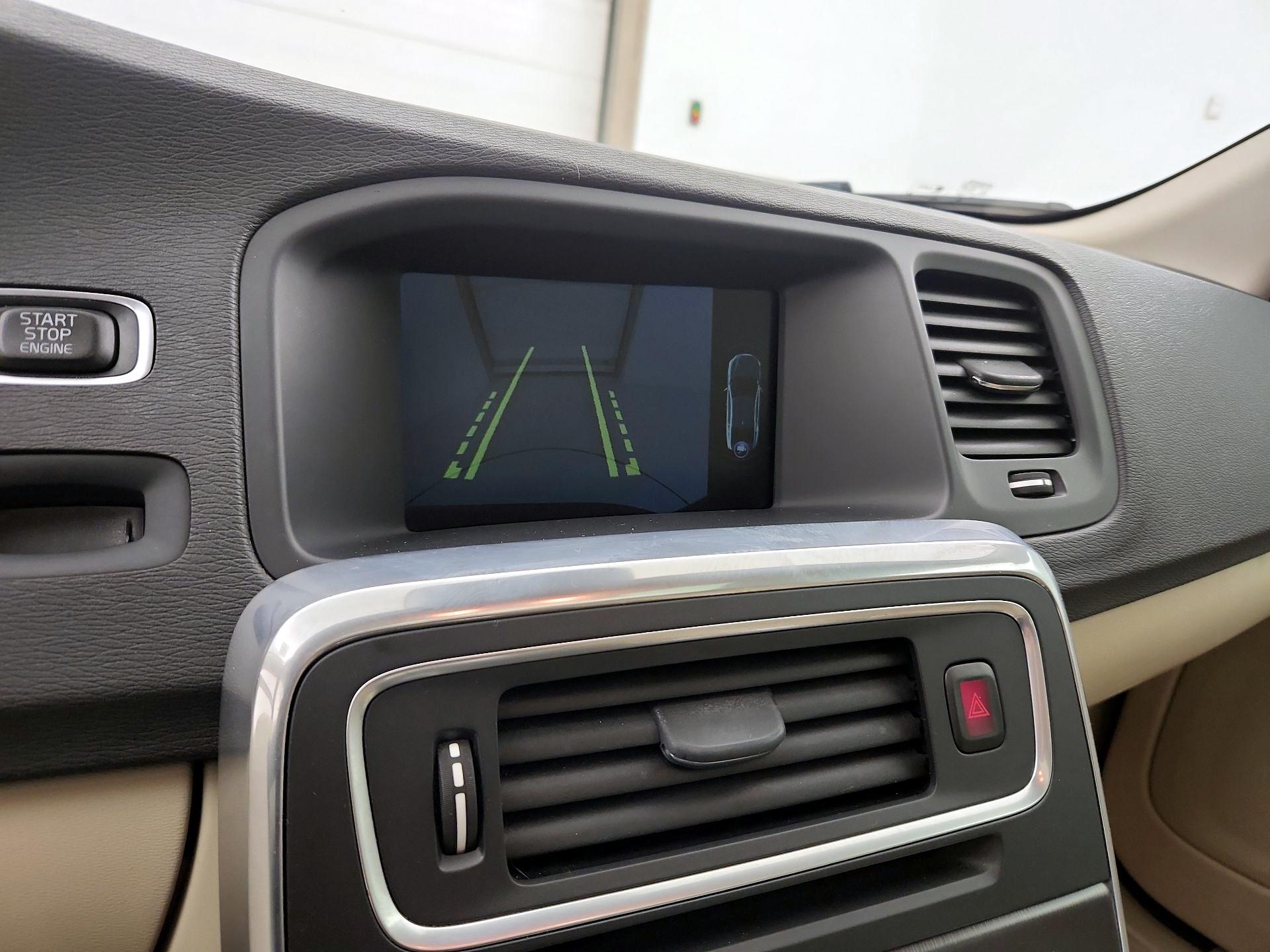 Thumbnail: 2015 Volvo S60 - 14