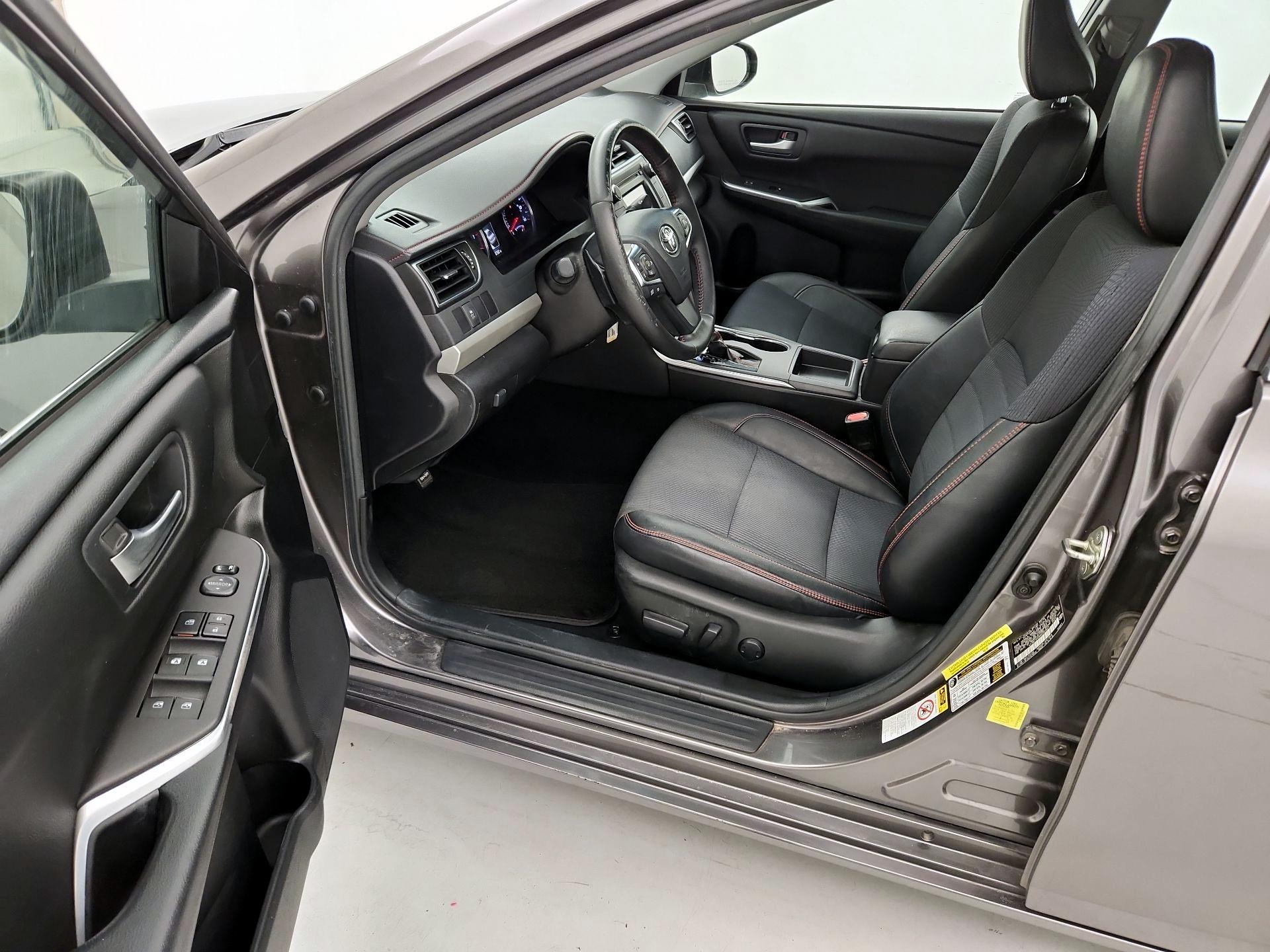 Thumbnail: 2017 Toyota Camry - 11