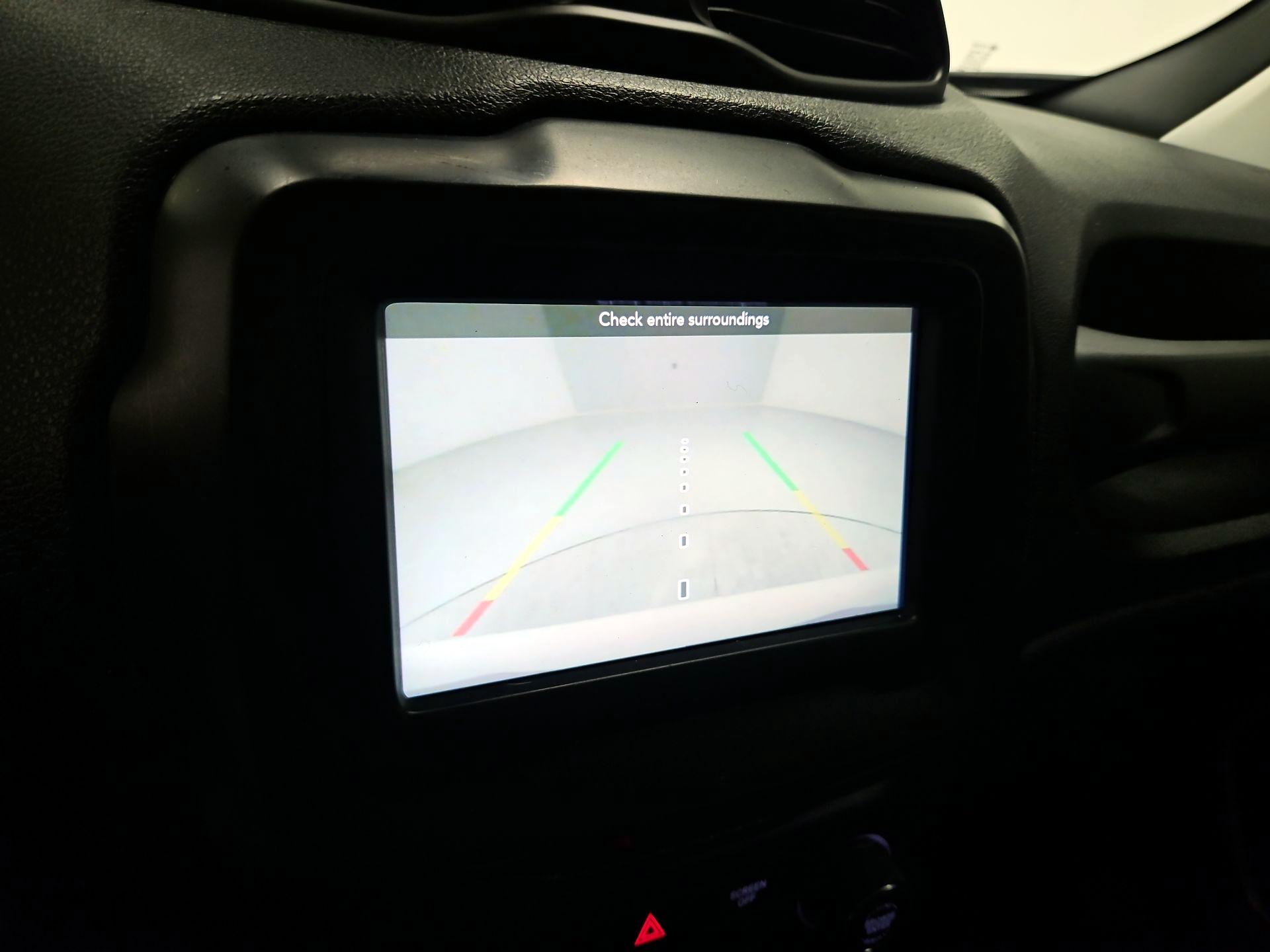 Thumbnail: 2019 Jeep Renegade - 14