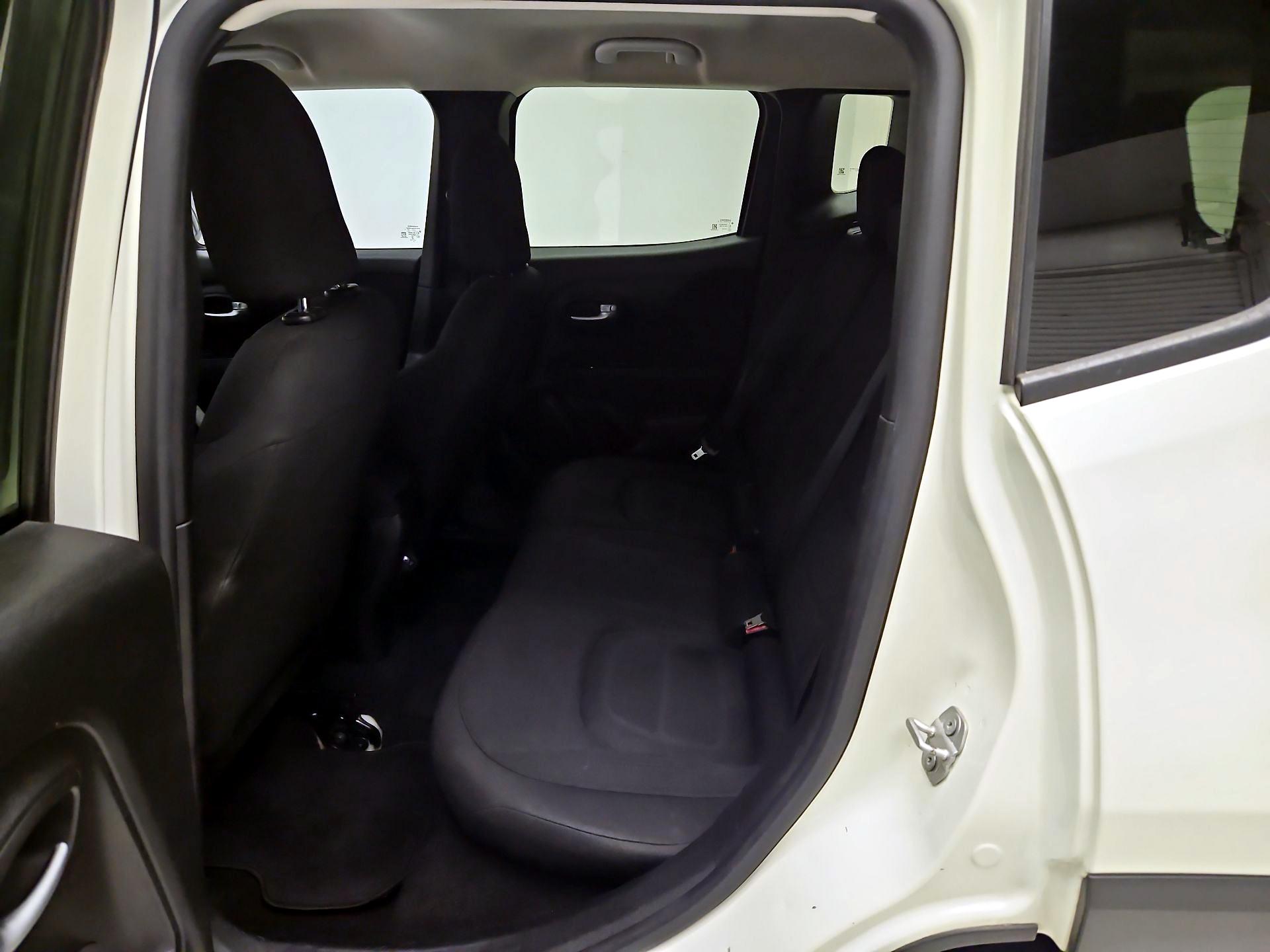 Thumbnail: 2019 Jeep Renegade - 19