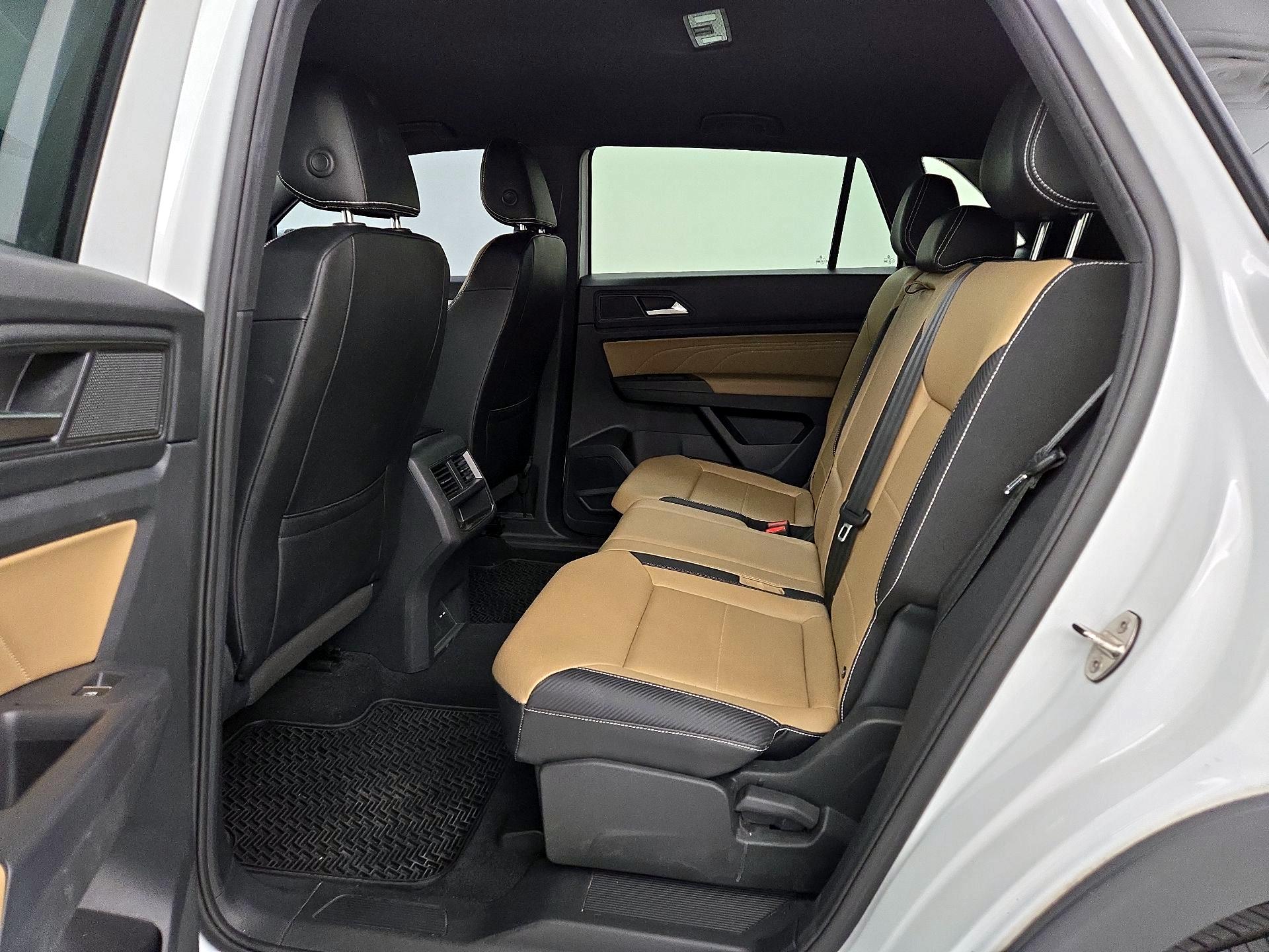 Thumbnail: 2021 Volkswagen Atlas - 19