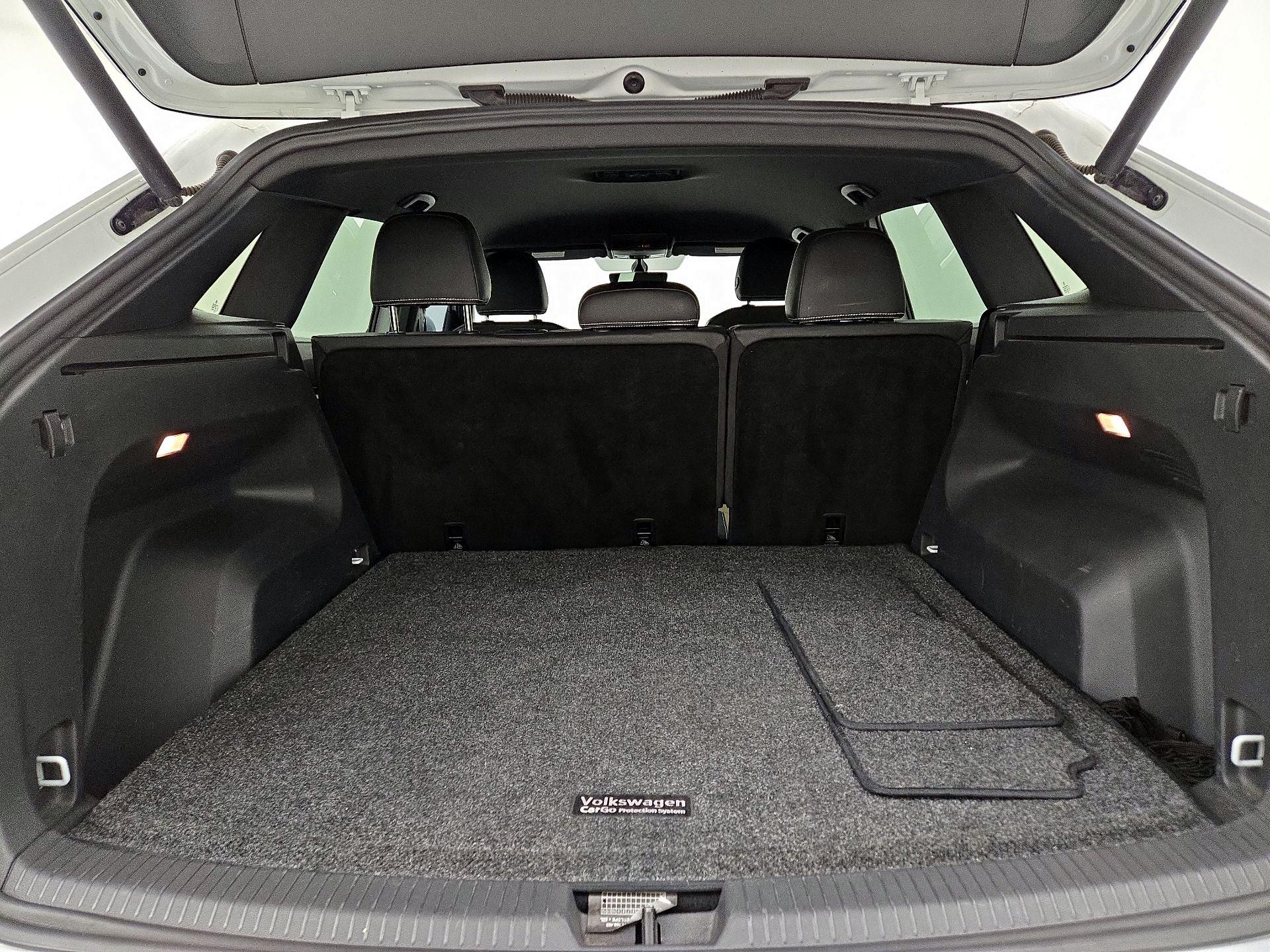 Thumbnail: 2021 Volkswagen Atlas - 20