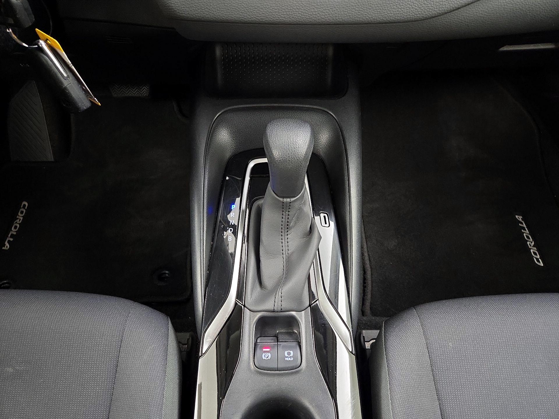 Thumbnail: 2022 Toyota Corolla - 17