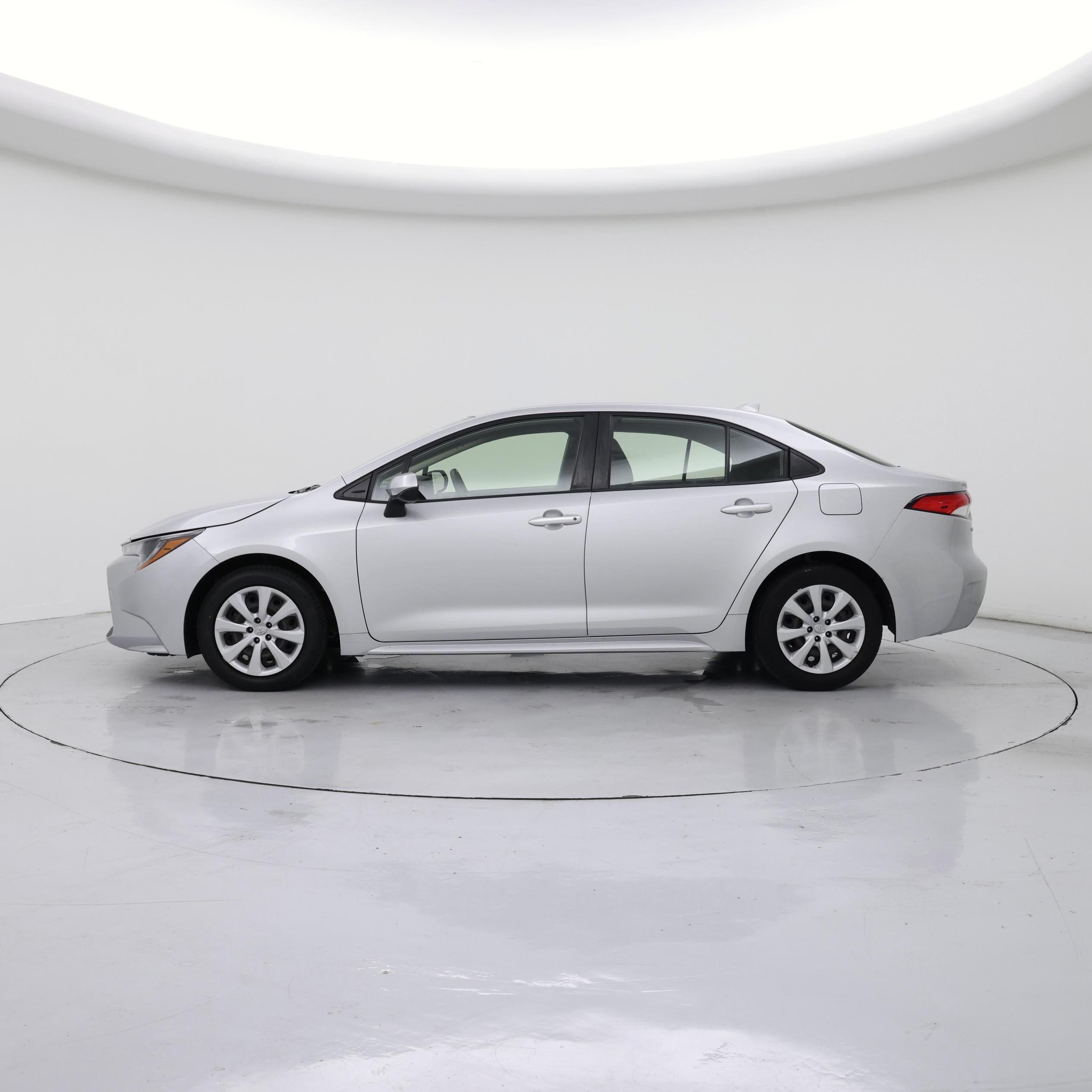 Thumbnail: 2022 Toyota Corolla - 3