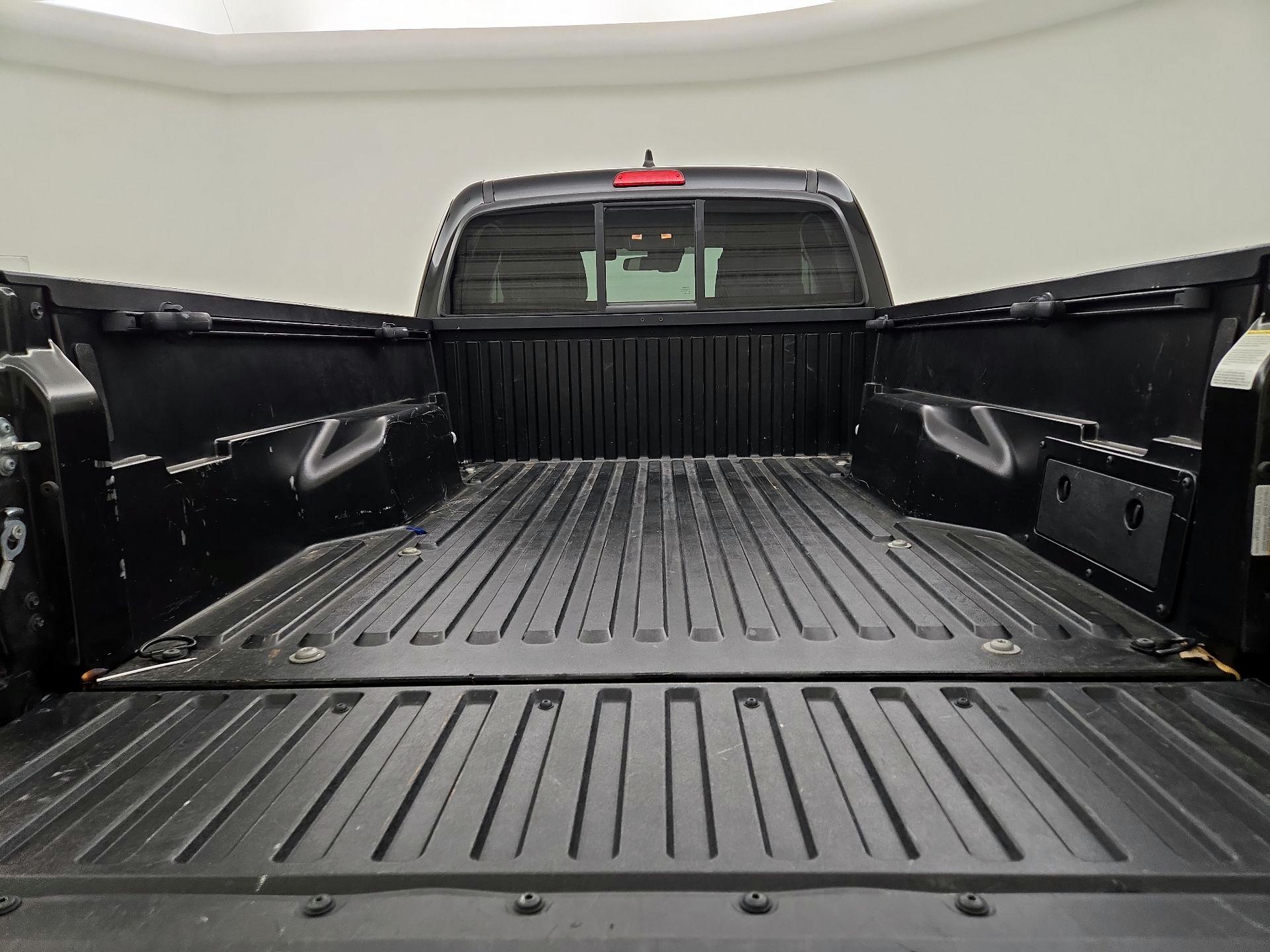 Thumbnail: 2023 Toyota Tacoma - 20