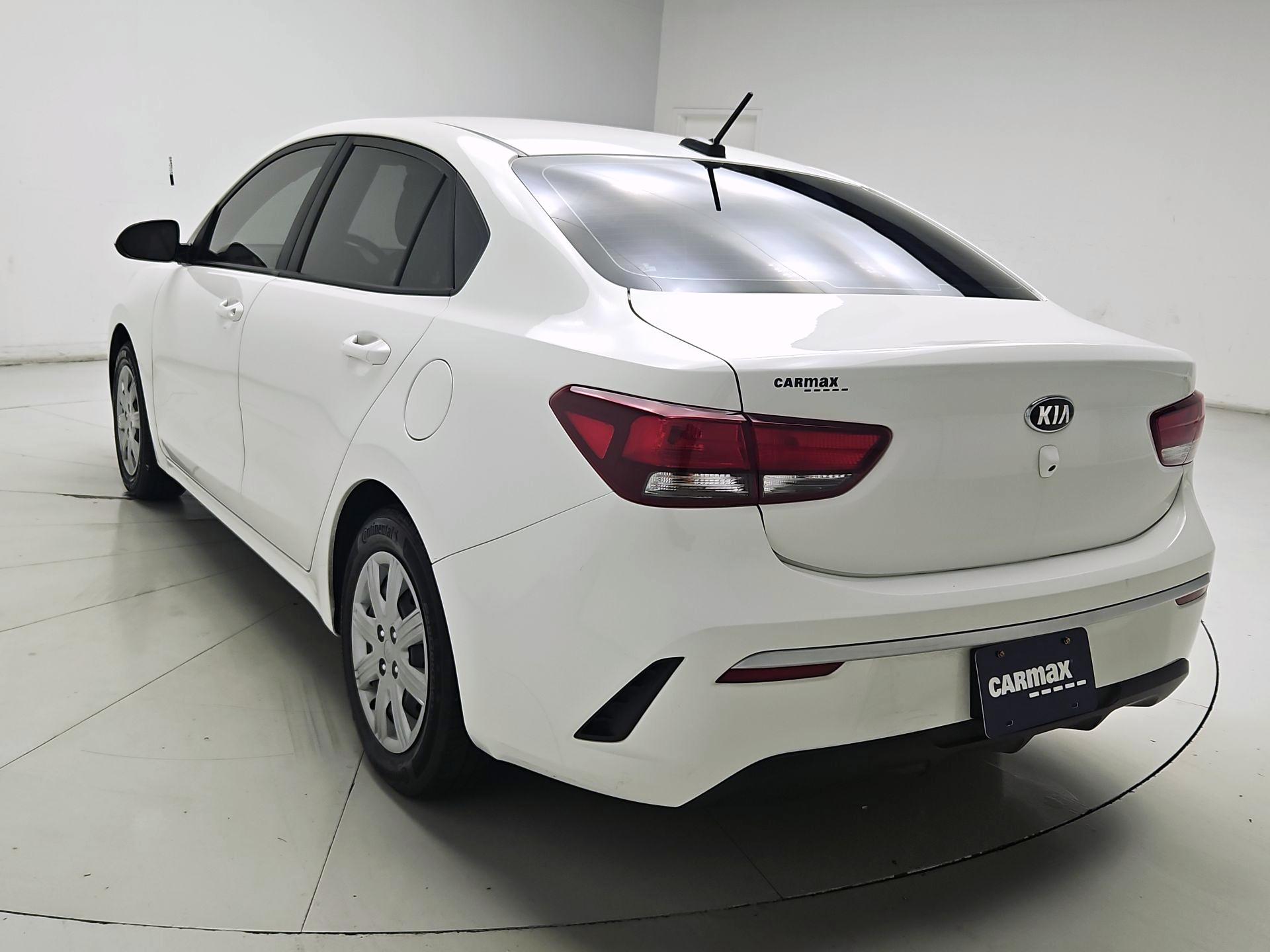 Thumbnail: 2021 Kia Rio - 7