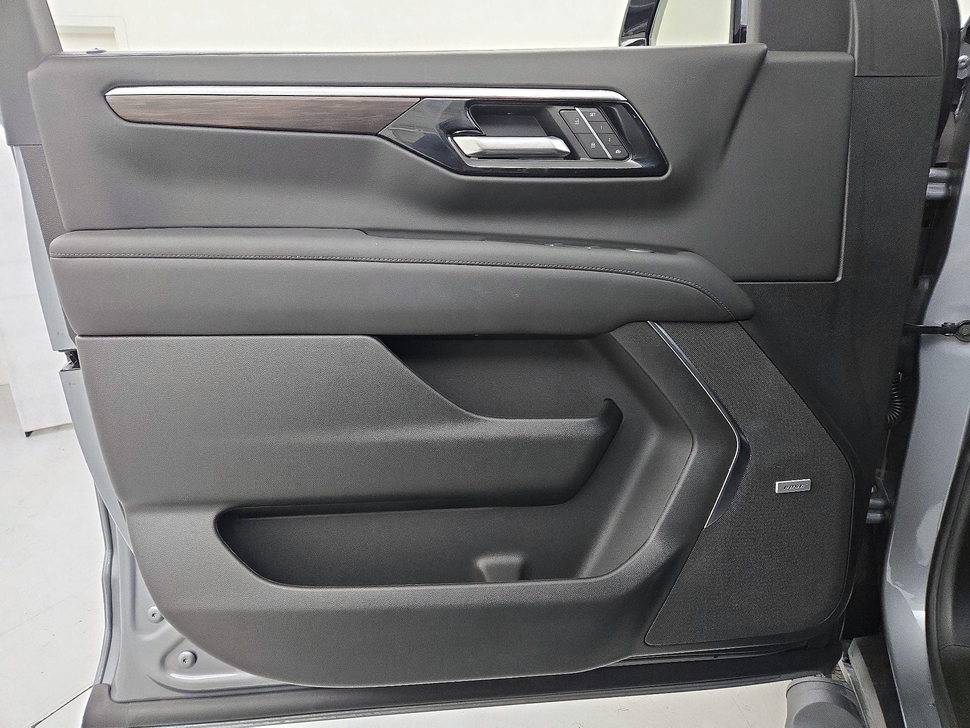 Thumbnail: 2026 Chevrolet Tahoe - 12