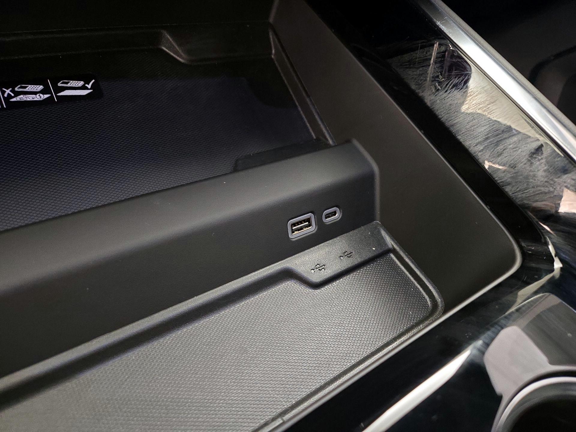 Thumbnail: 2026 Chevrolet Tahoe - 19