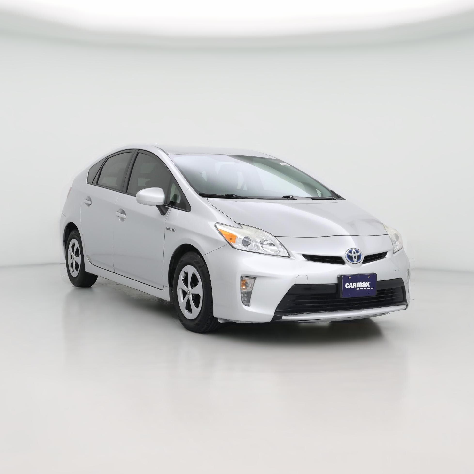 Thumbnail: 2015 Toyota Prius - 1