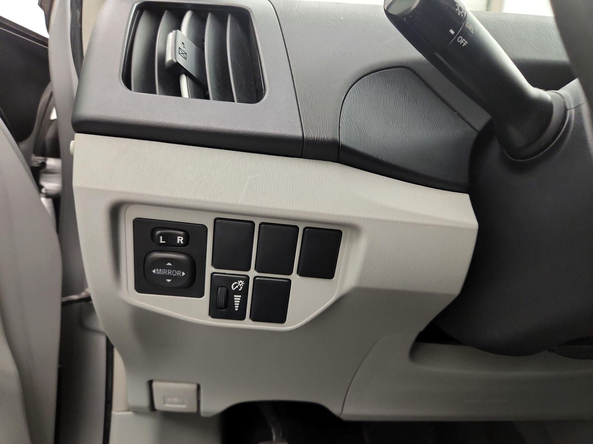 Thumbnail: 2015 Toyota Prius - 13