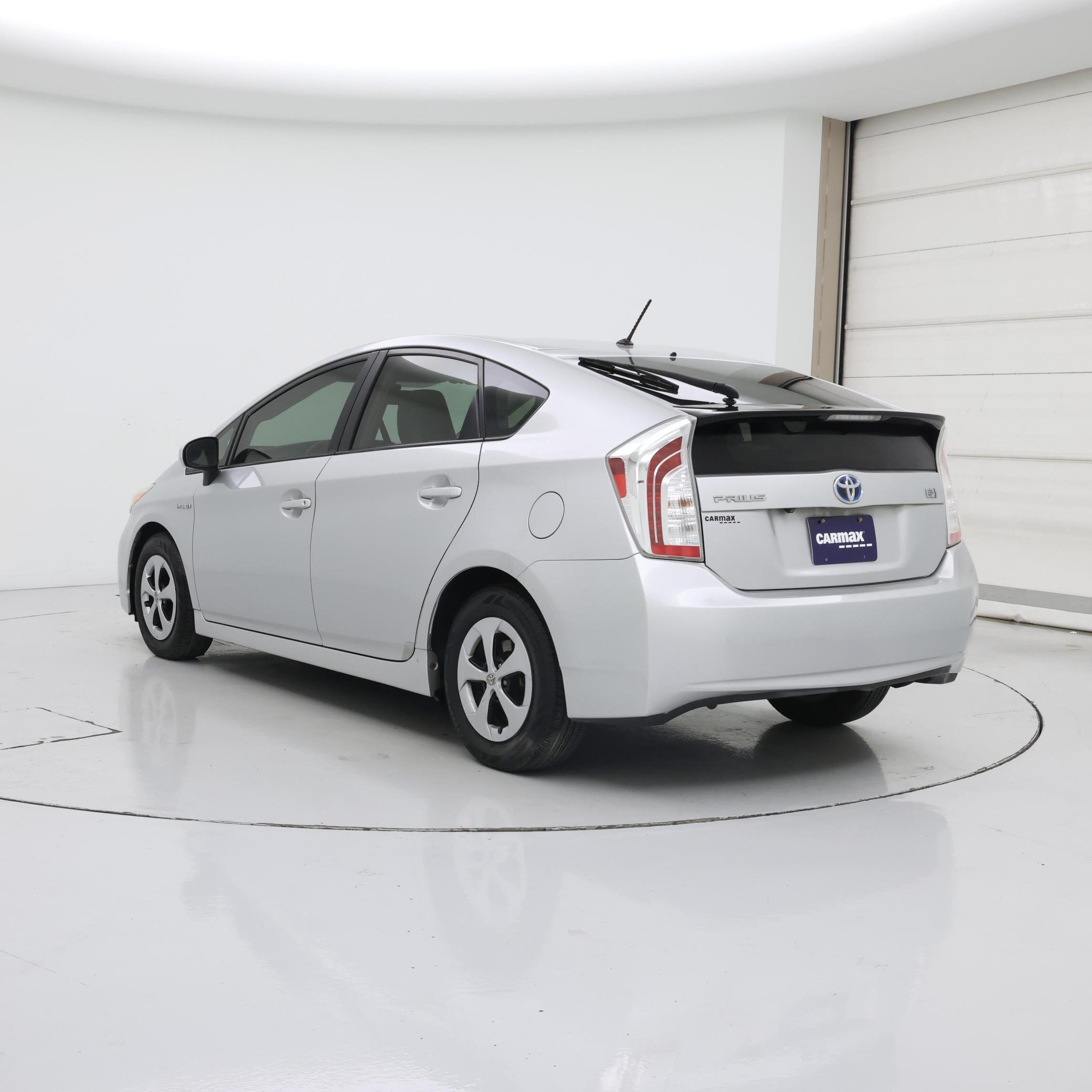 Thumbnail: 2015 Toyota Prius - 2