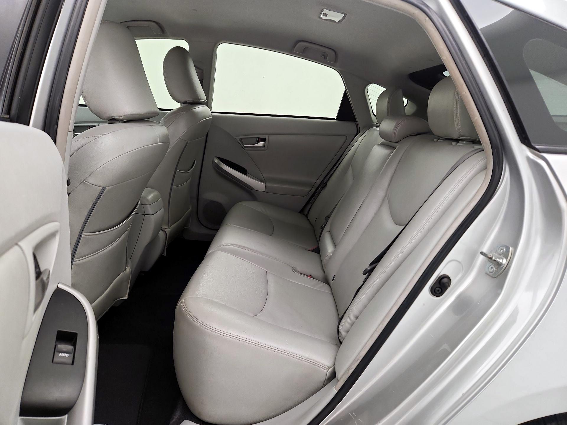 Thumbnail: 2015 Toyota Prius - 19