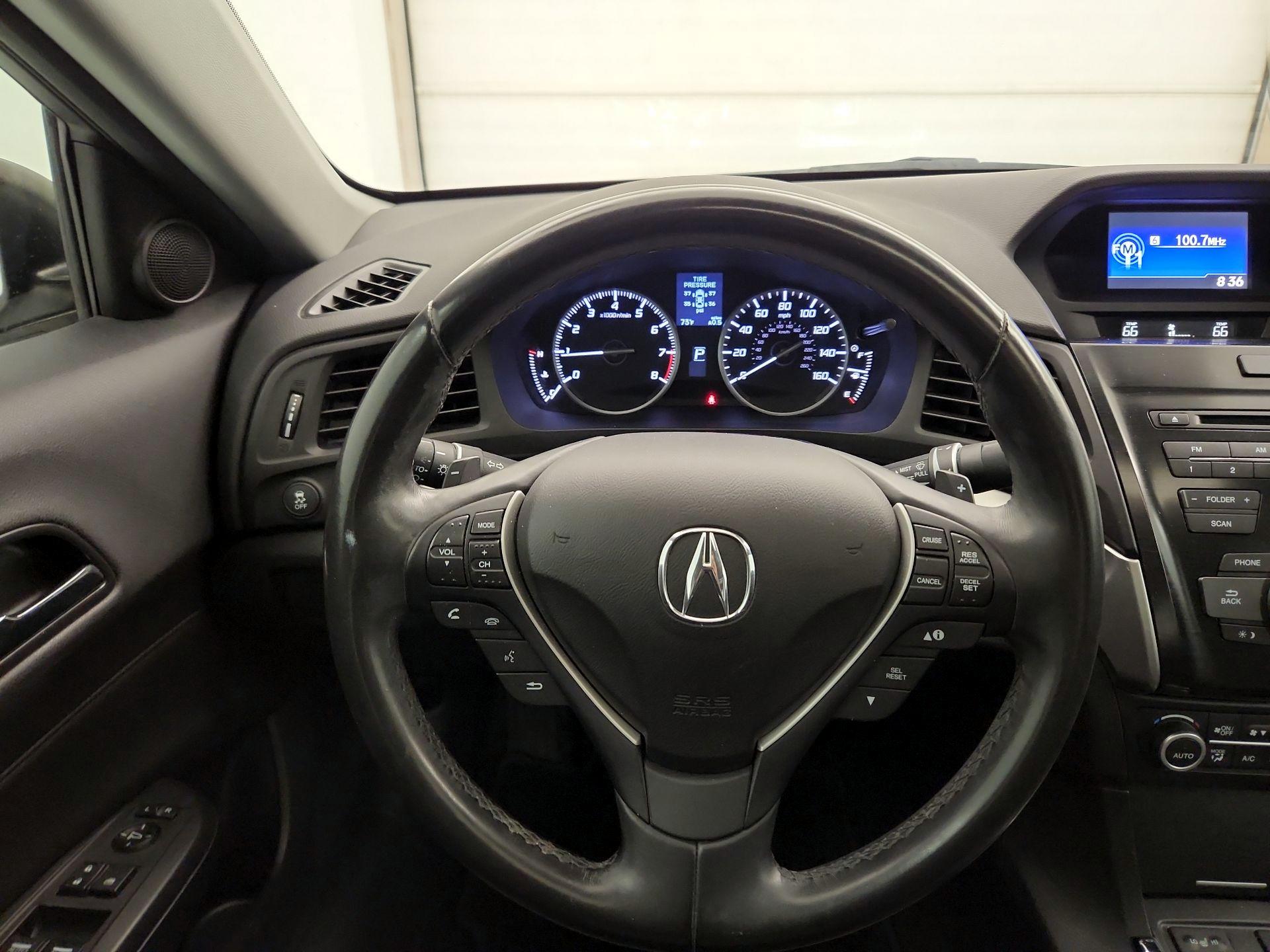 Thumbnail: 2017 Acura ILX - 10