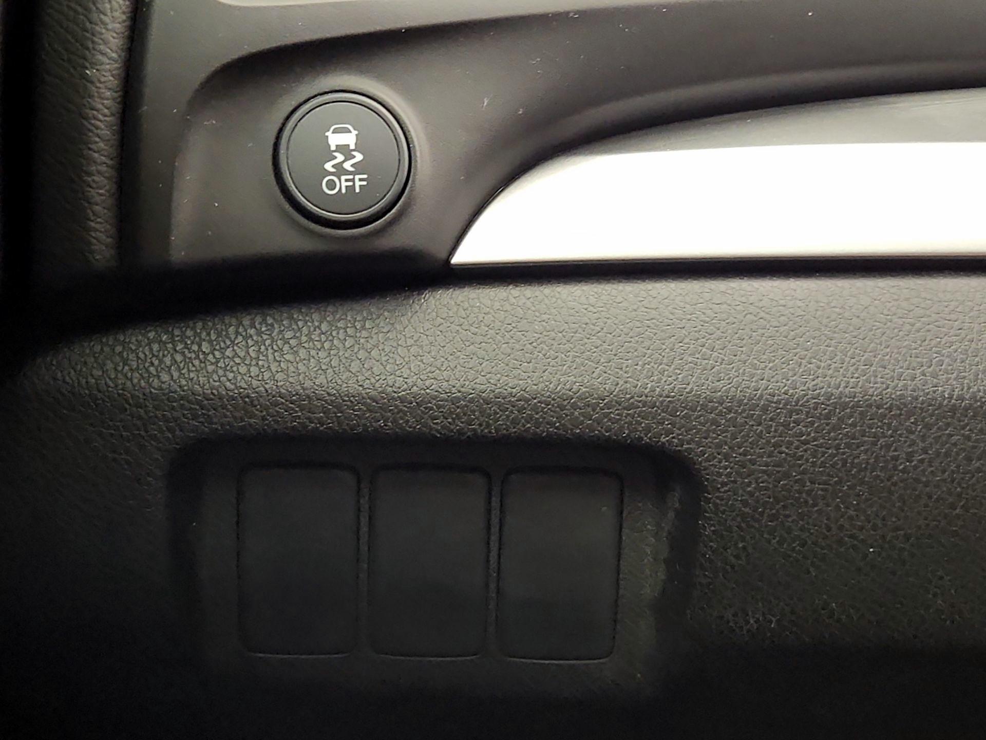 Thumbnail: 2017 Acura ILX - 13