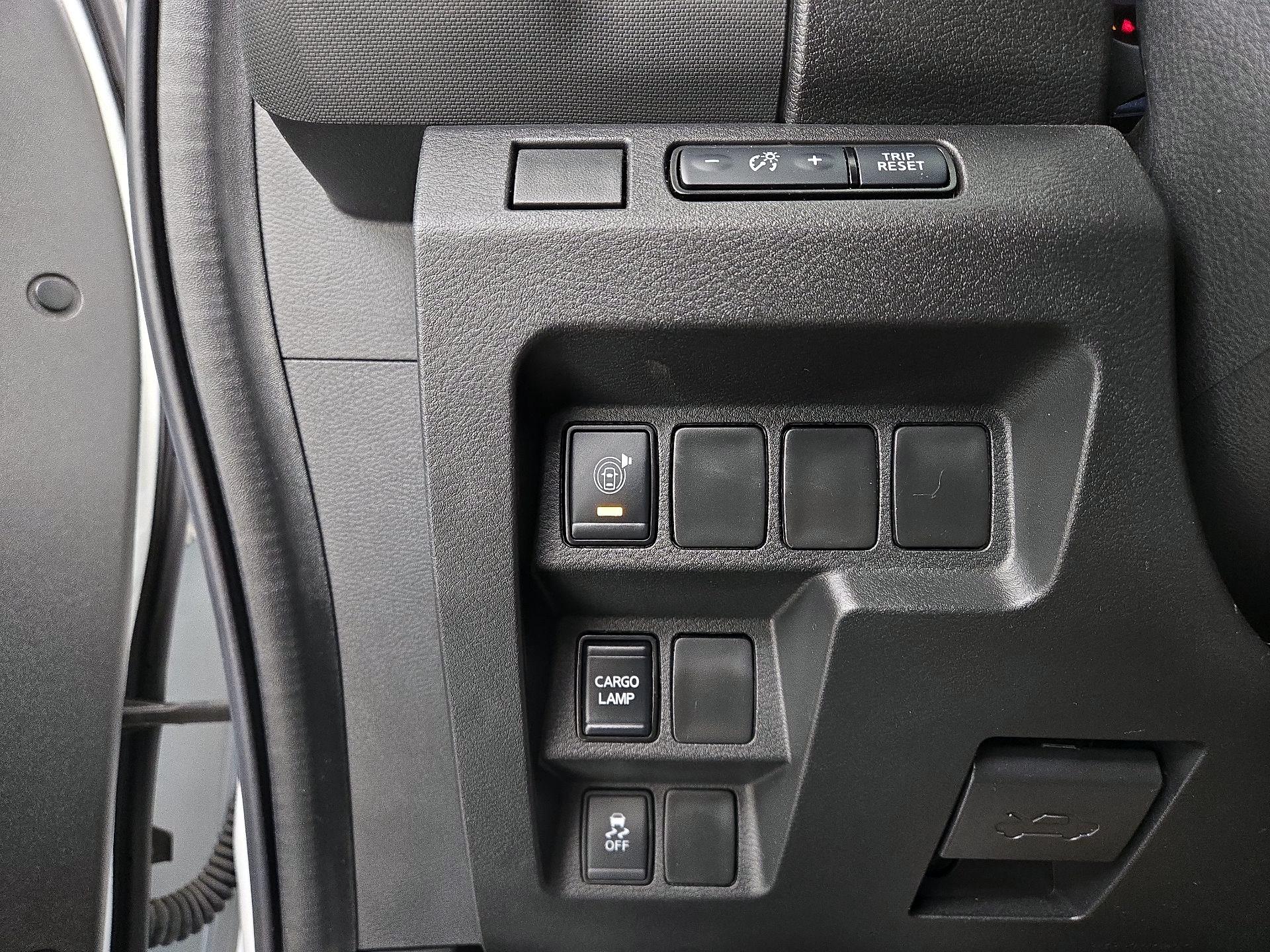 Thumbnail: 2024 Nissan Frontier - 13