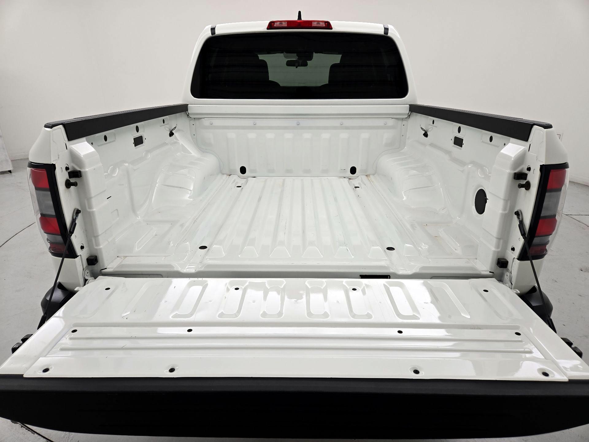 Thumbnail: 2024 Nissan Frontier - 20