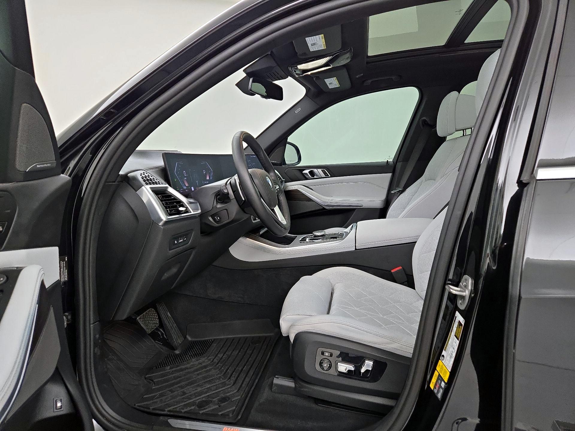 Thumbnail: 2024 BMW X5 - 11