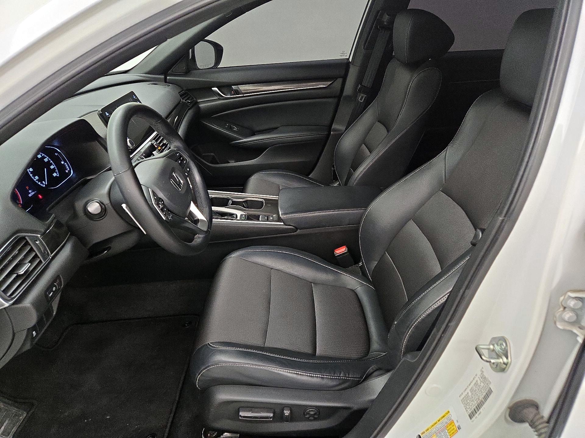 Thumbnail: 2018 Honda Accord - 11