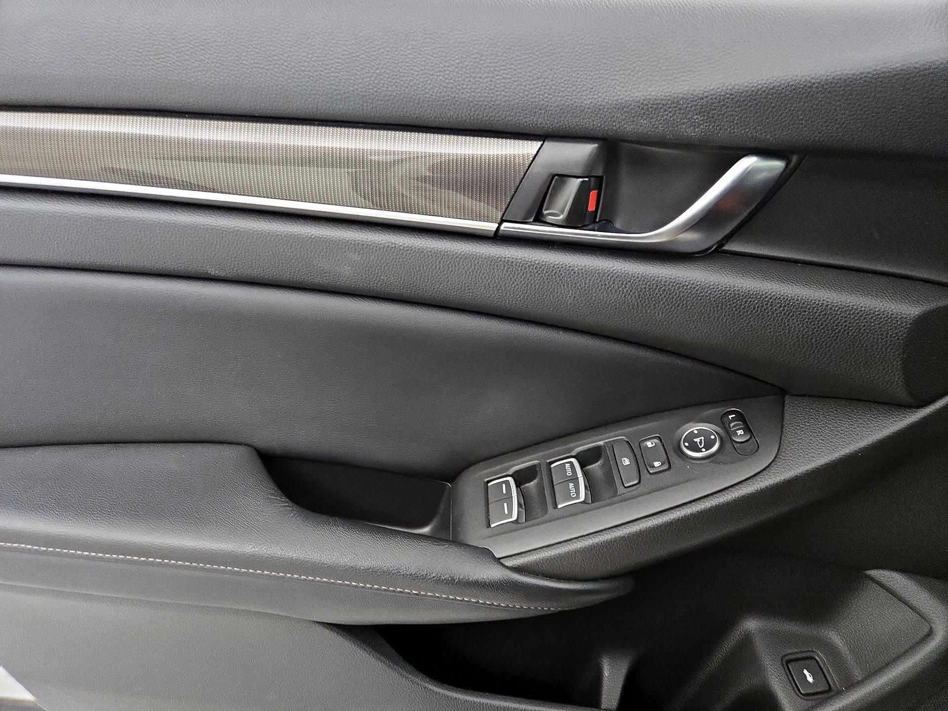 Thumbnail: 2018 Honda Accord - 12