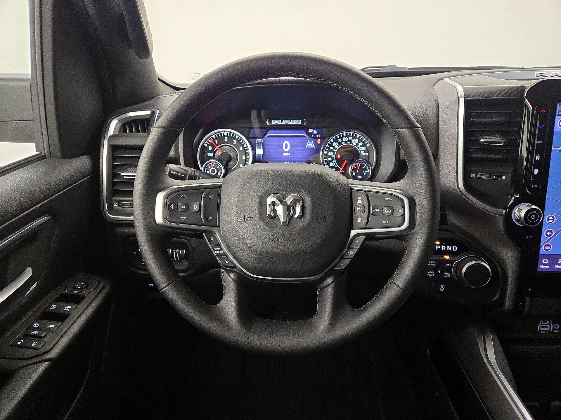 Thumbnail: 2025 RAM 1500 - 10