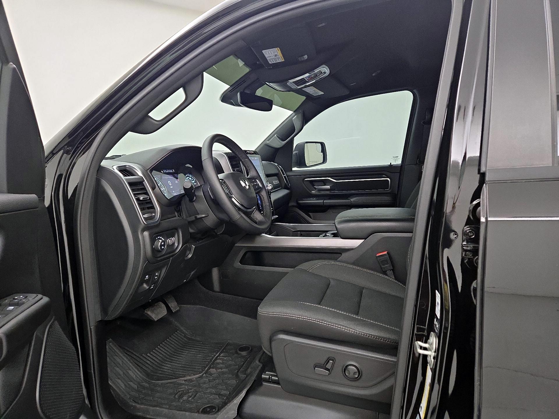 Thumbnail: 2025 RAM 1500 - 11