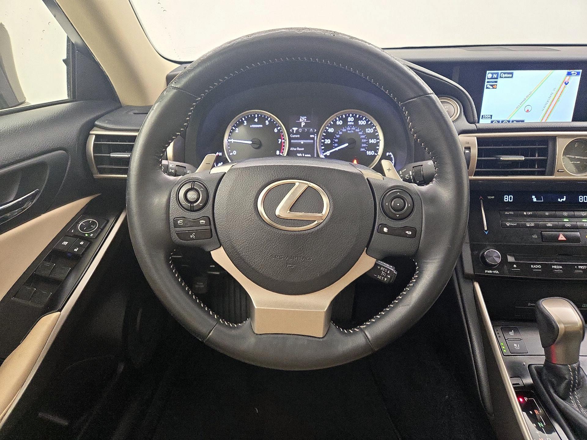 Thumbnail: 2014 Lexus IS - 10