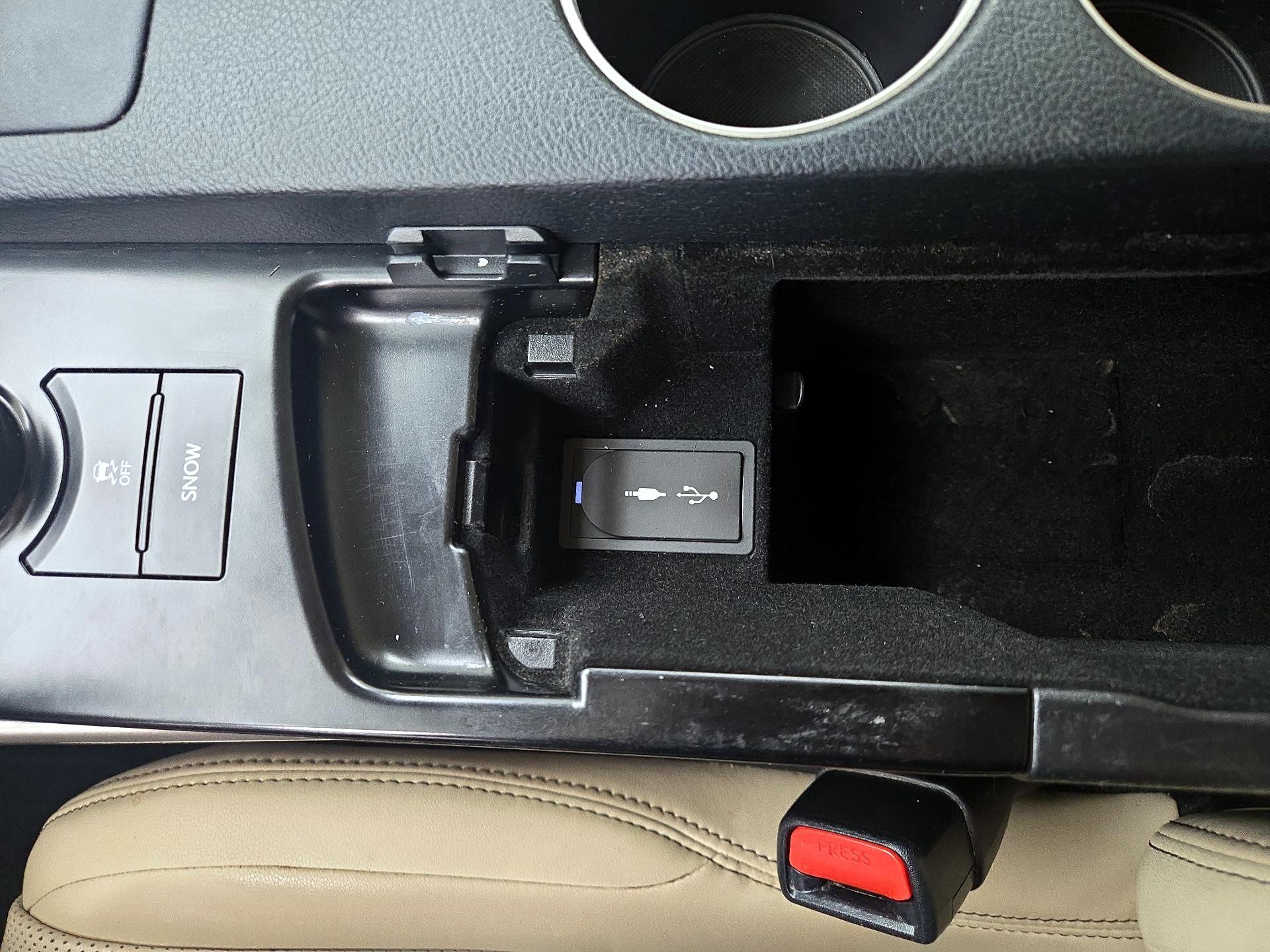 Thumbnail: 2014 Lexus IS - 19