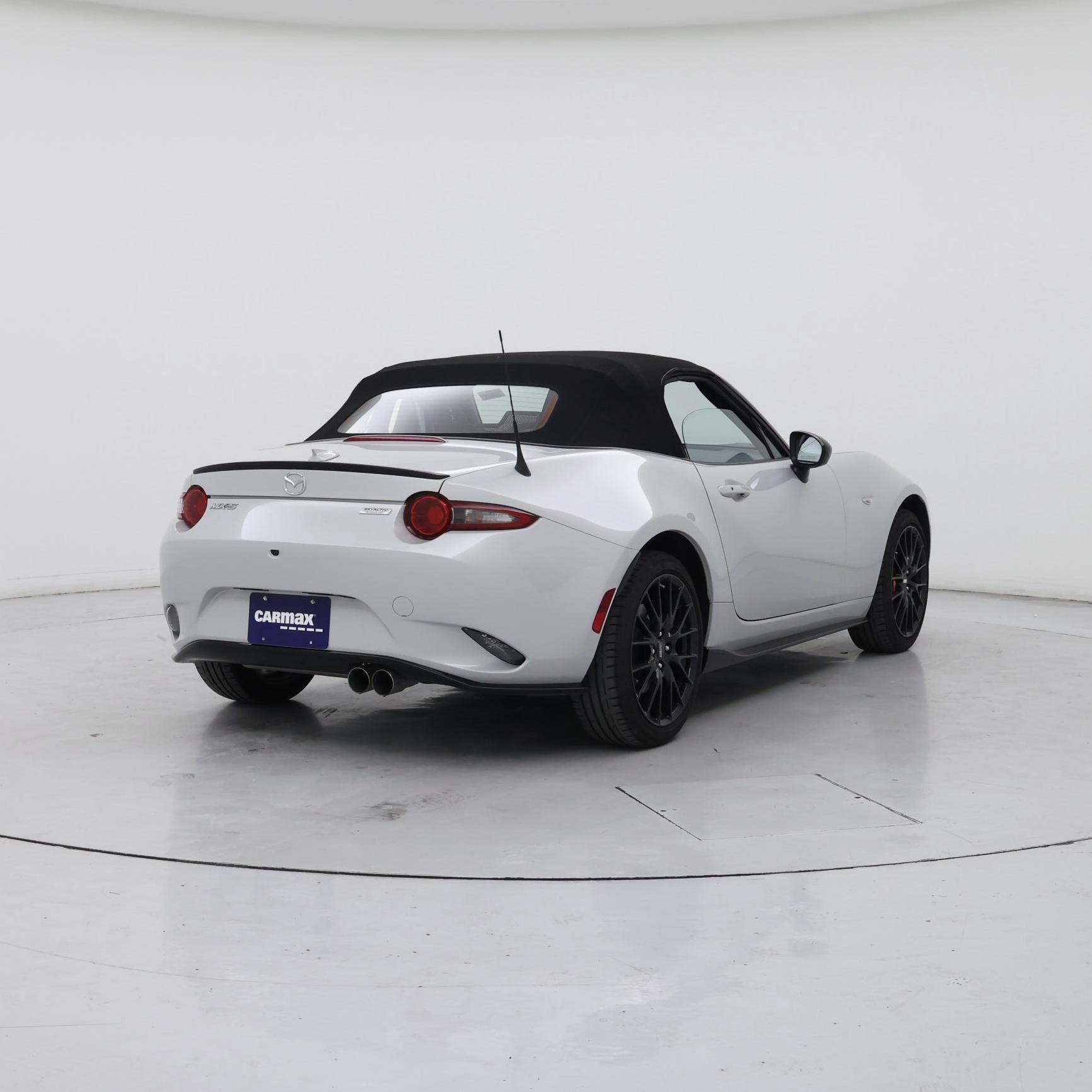 Thumbnail: 2019 Mazda MX-5 Miata - 8