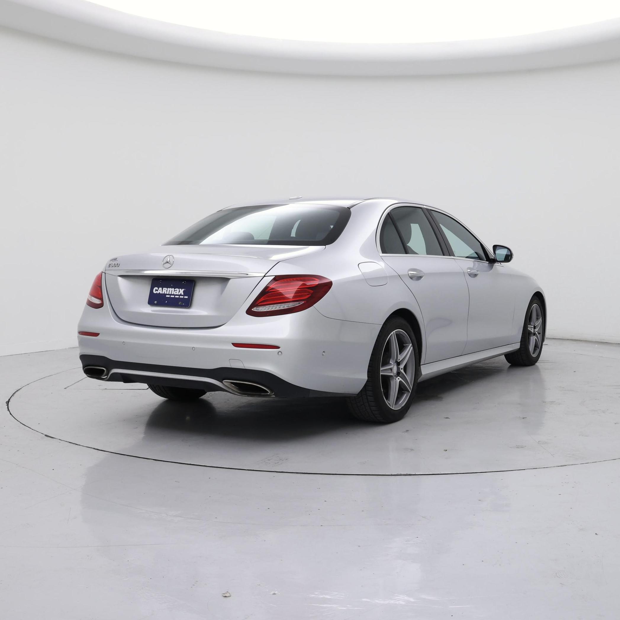 Thumbnail: 2017 Mercedes-Benz E-Class - 8