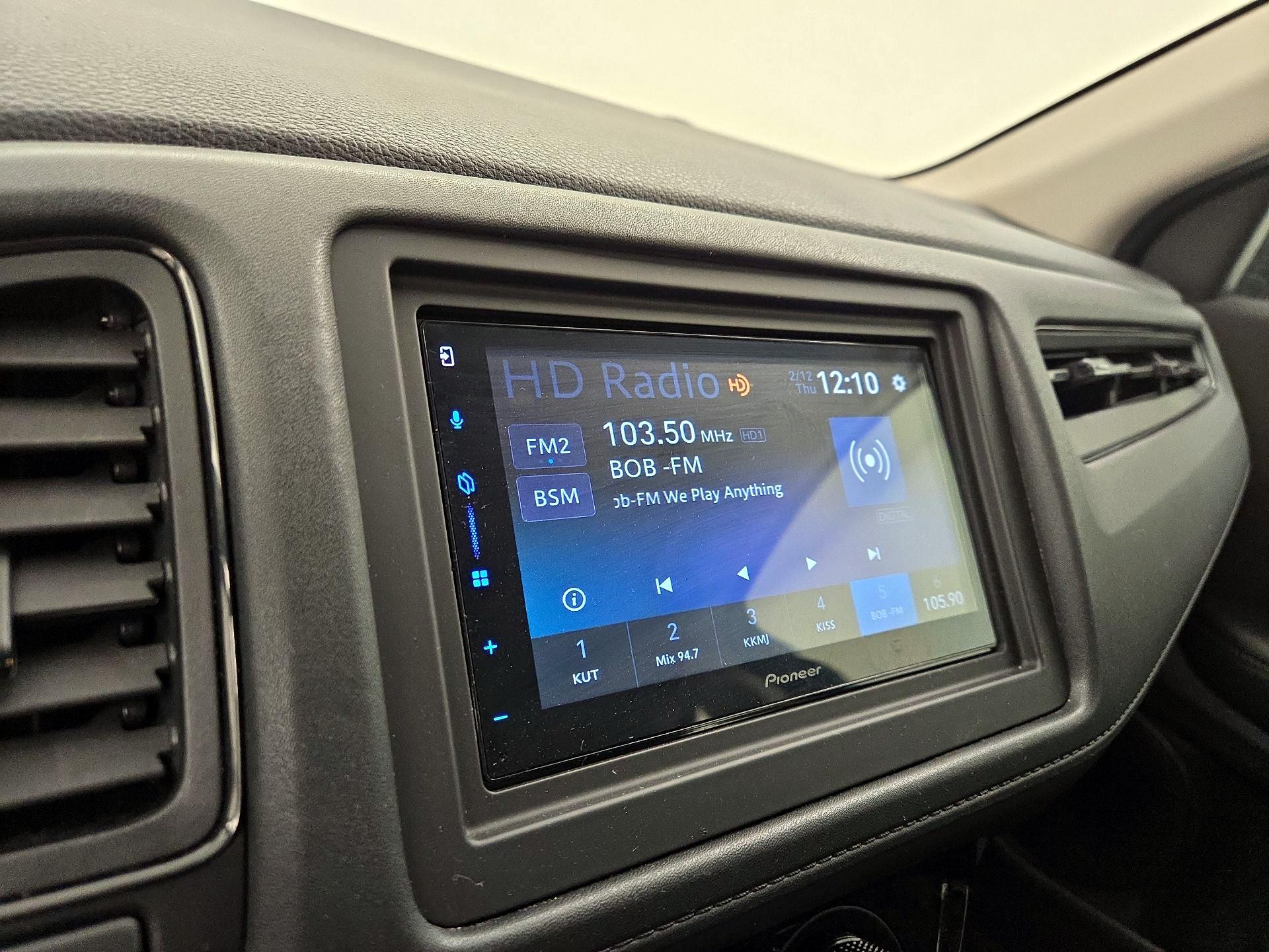 Thumbnail: 2016 Honda HR-V - 15