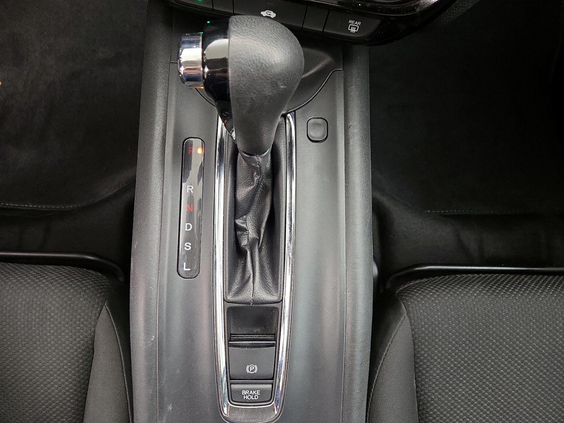 Thumbnail: 2016 Honda HR-V - 17