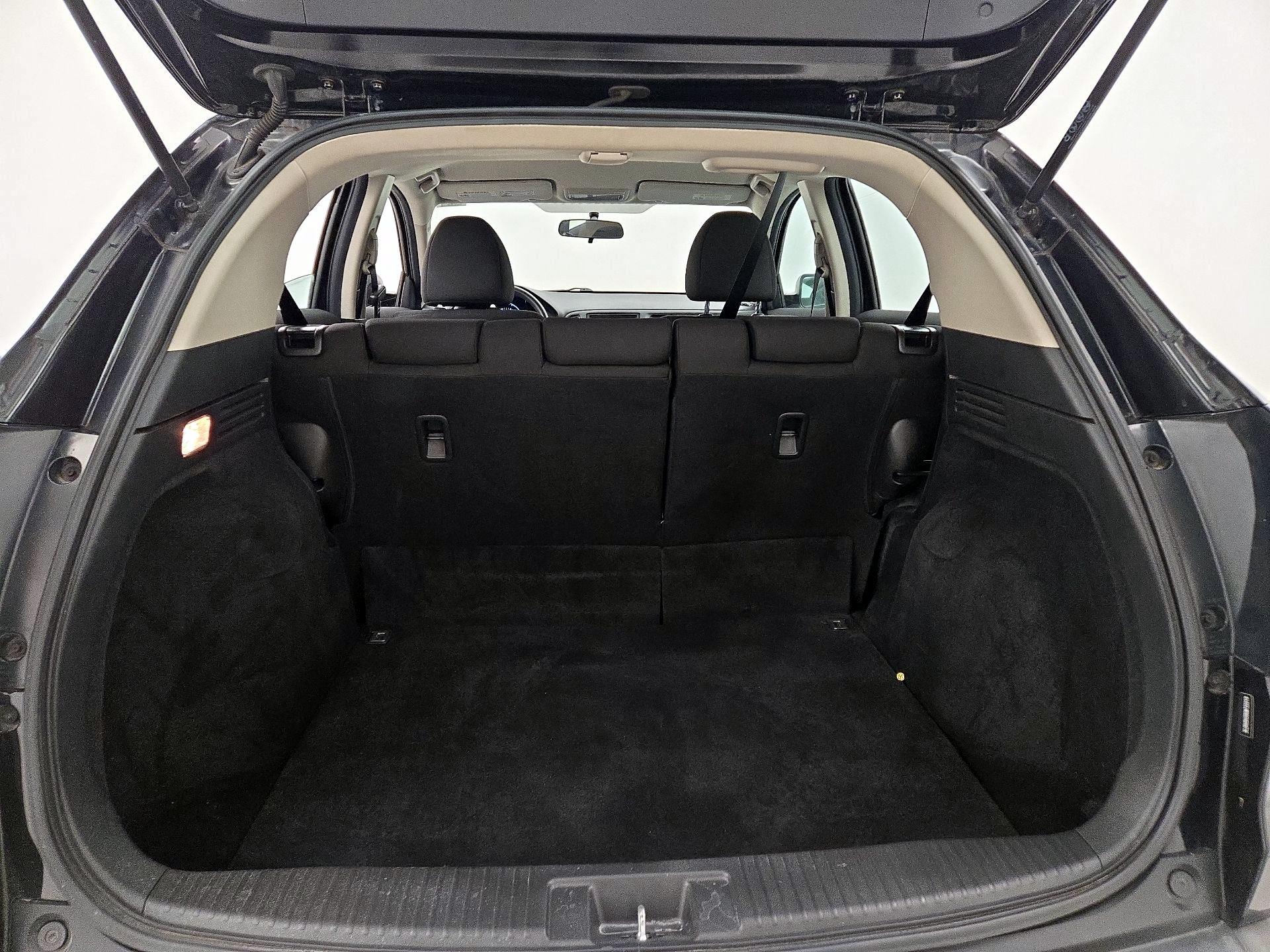 Thumbnail: 2016 Honda HR-V - 20