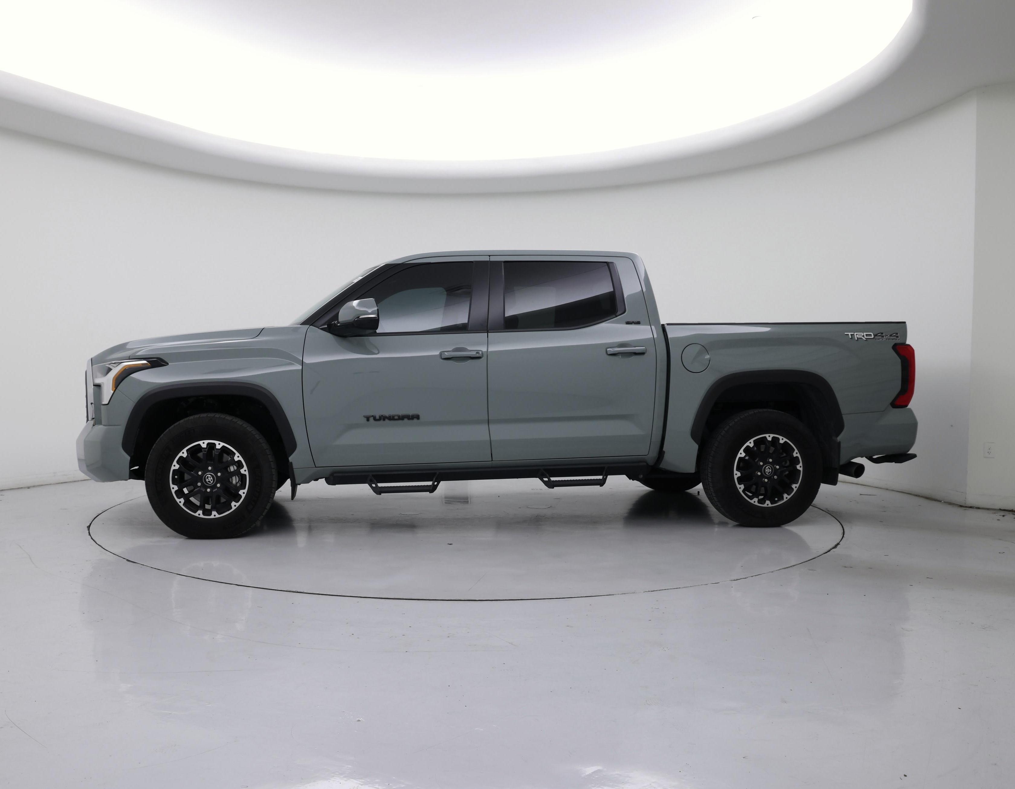 Thumbnail: 2025 Toyota Tundra - 3