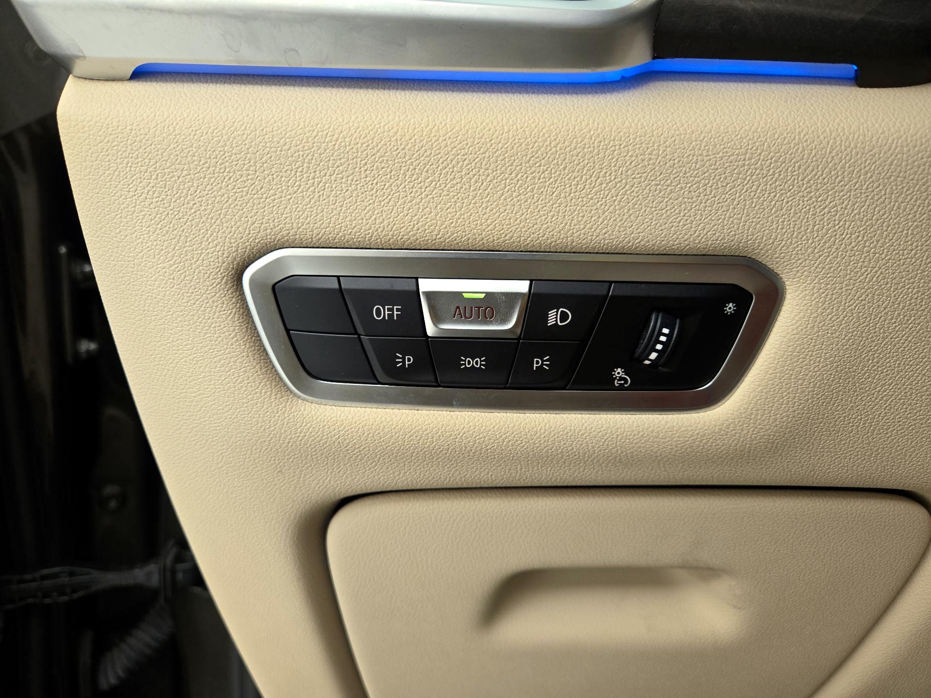 Thumbnail: 2022 BMW X5 - 13