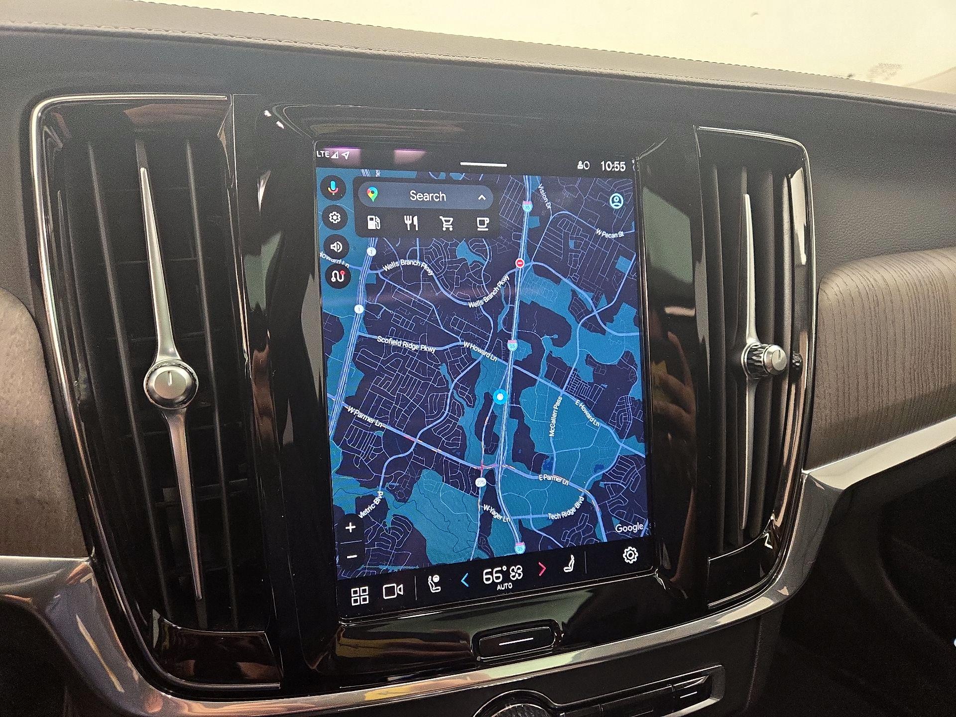 Thumbnail: 2022 Volvo S90 - 14