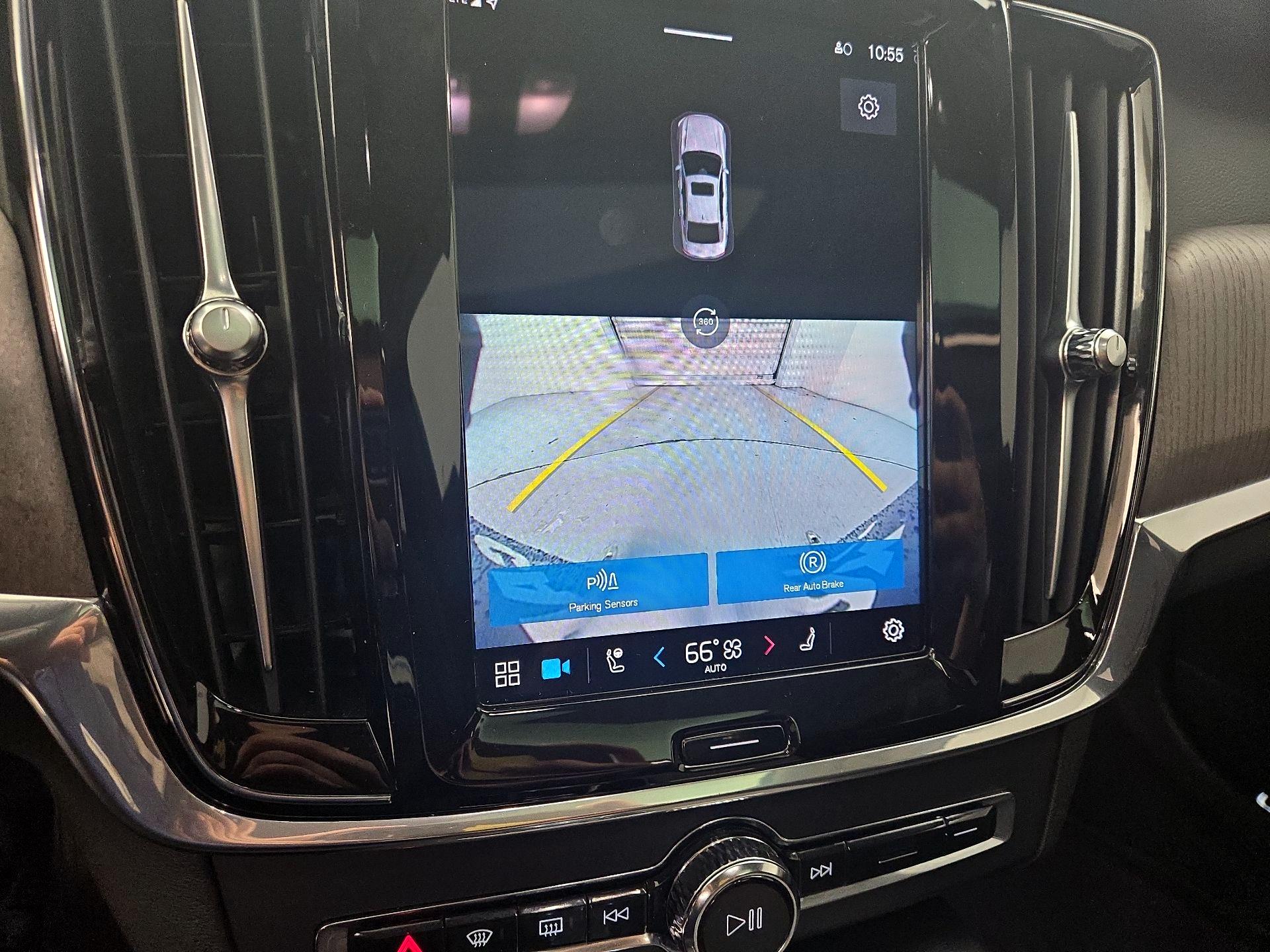 Thumbnail: 2022 Volvo S90 - 15