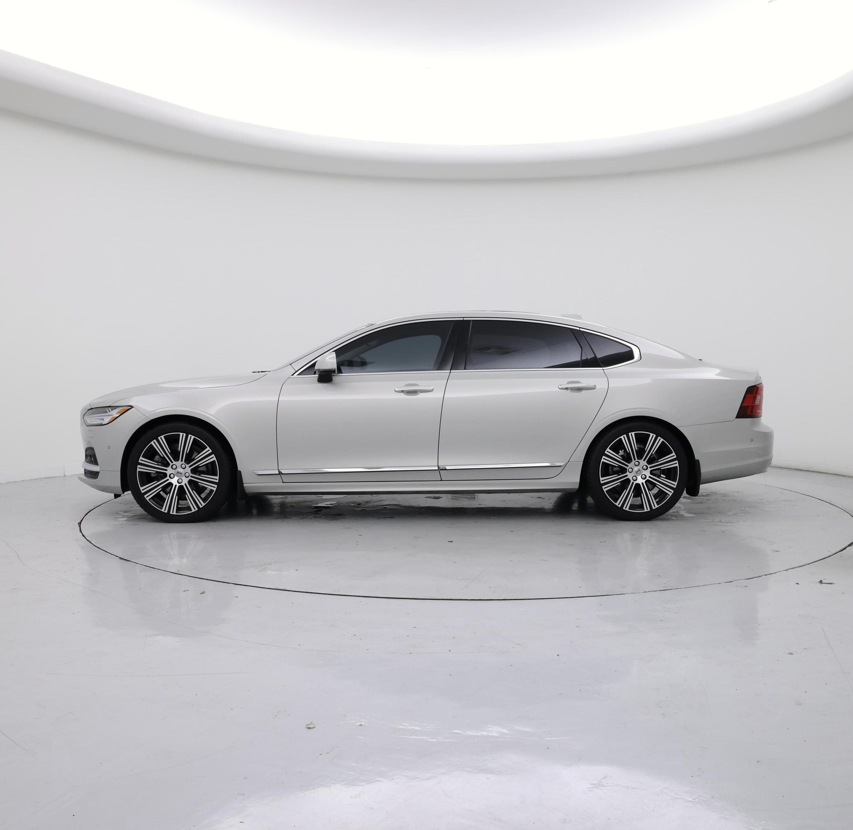 Thumbnail: 2022 Volvo S90 - 3