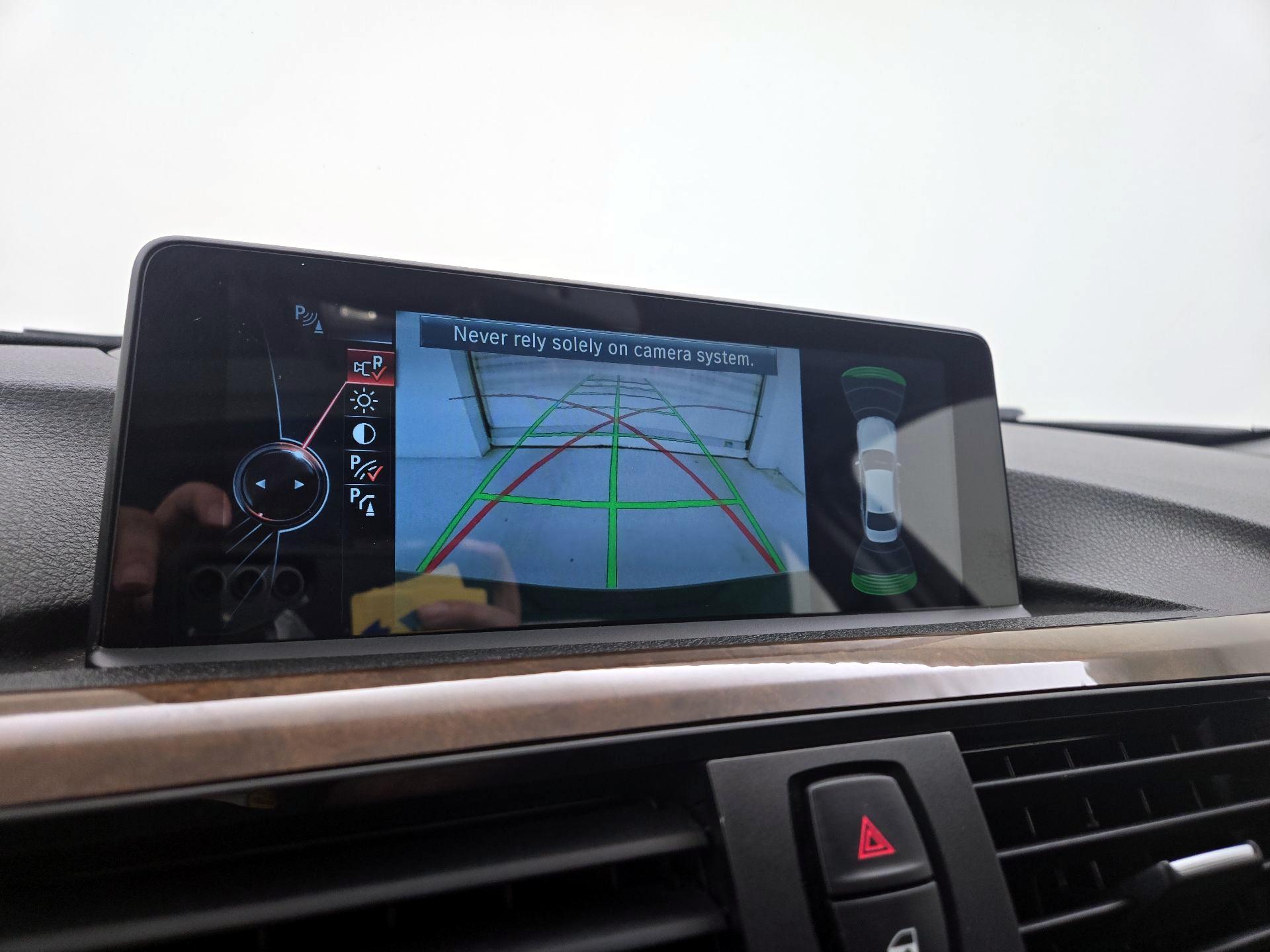 Thumbnail: 2015 BMW 3 Series - 15