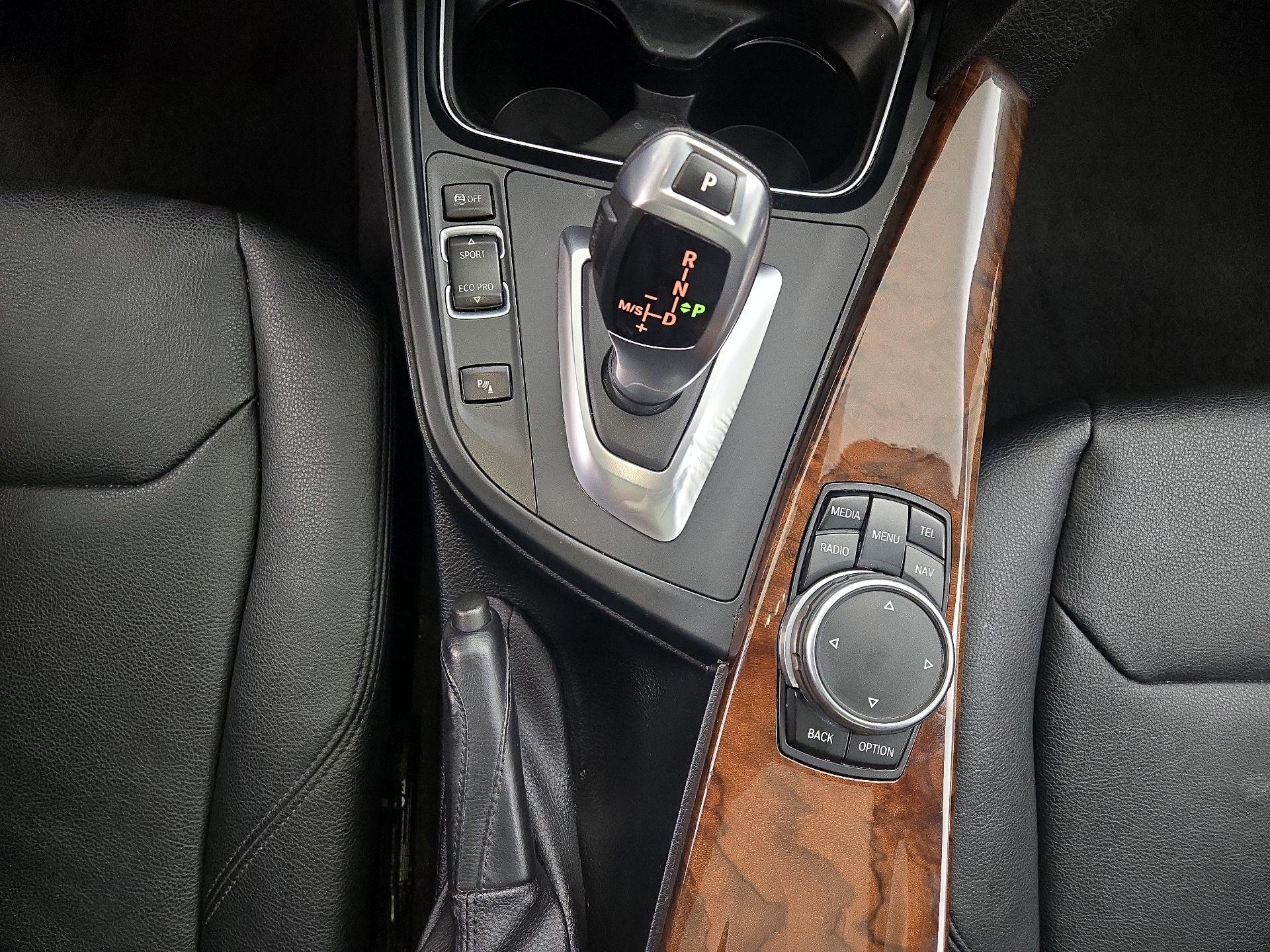 Thumbnail: 2015 BMW 3 Series - 18