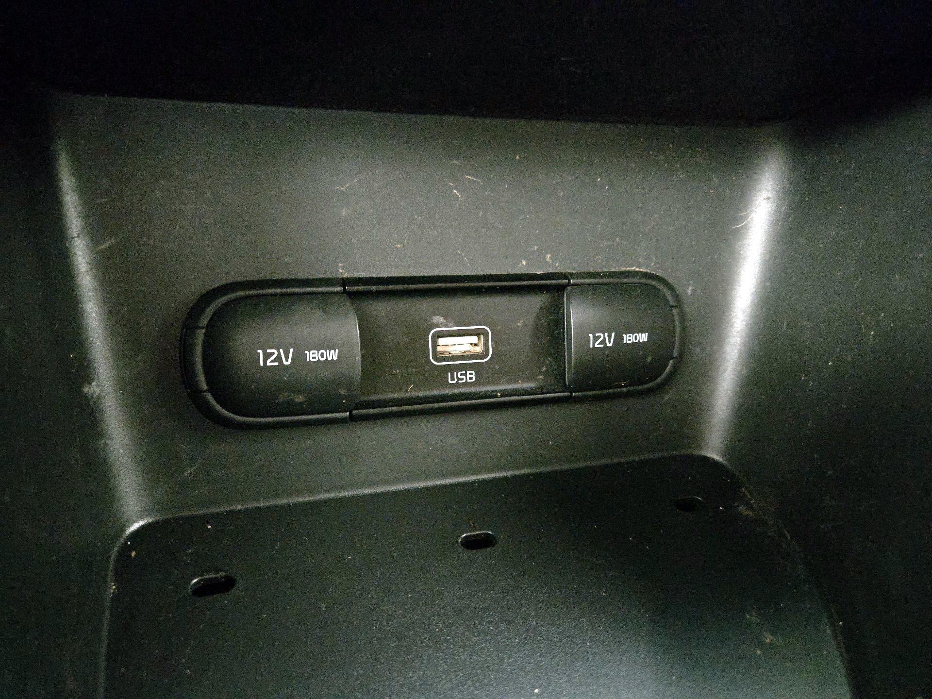 Thumbnail: 2020 Kia Sportage - 18