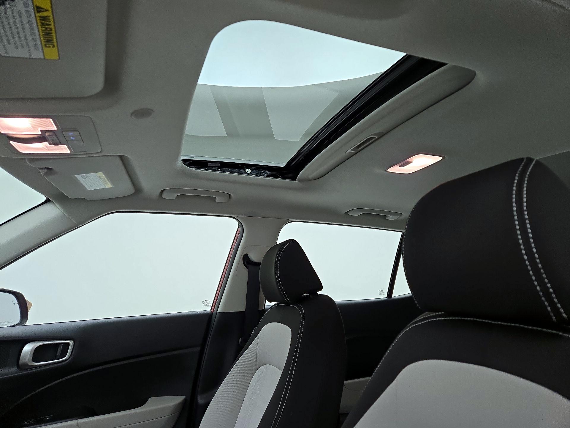 Thumbnail: 2021 Hyundai Venue - 20