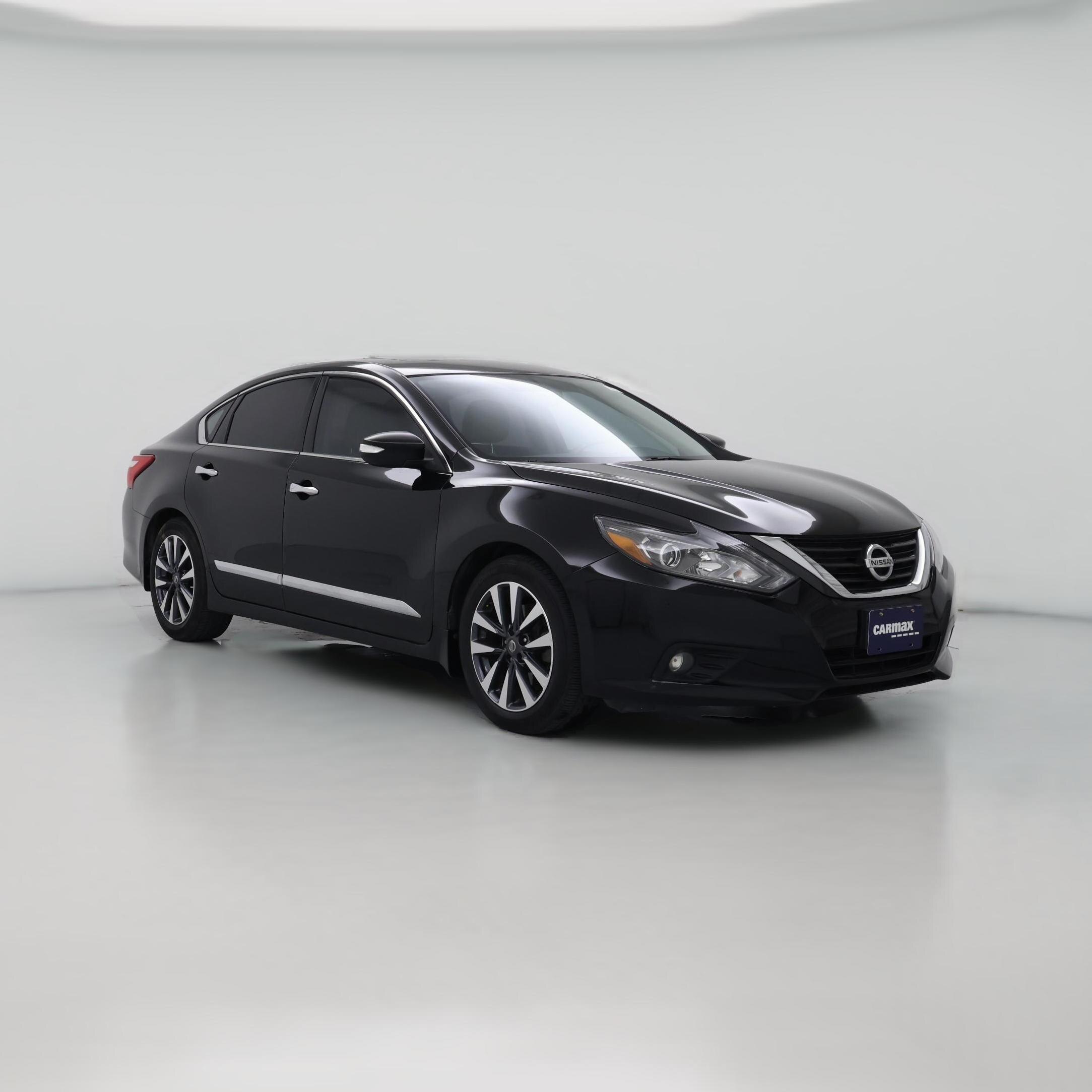 Thumbnail: 2016 Nissan Altima - 1