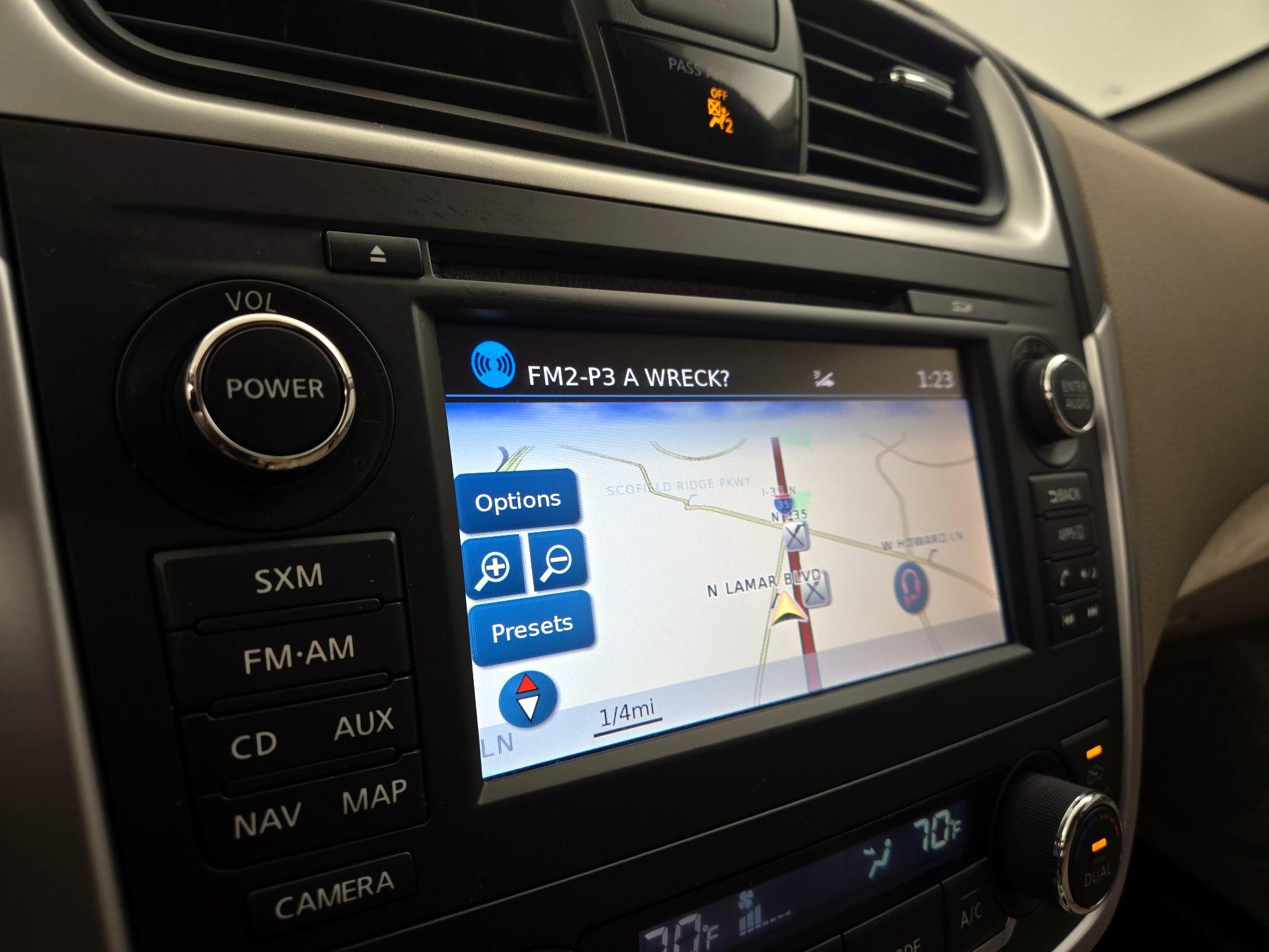 Thumbnail: 2016 Nissan Altima - 14