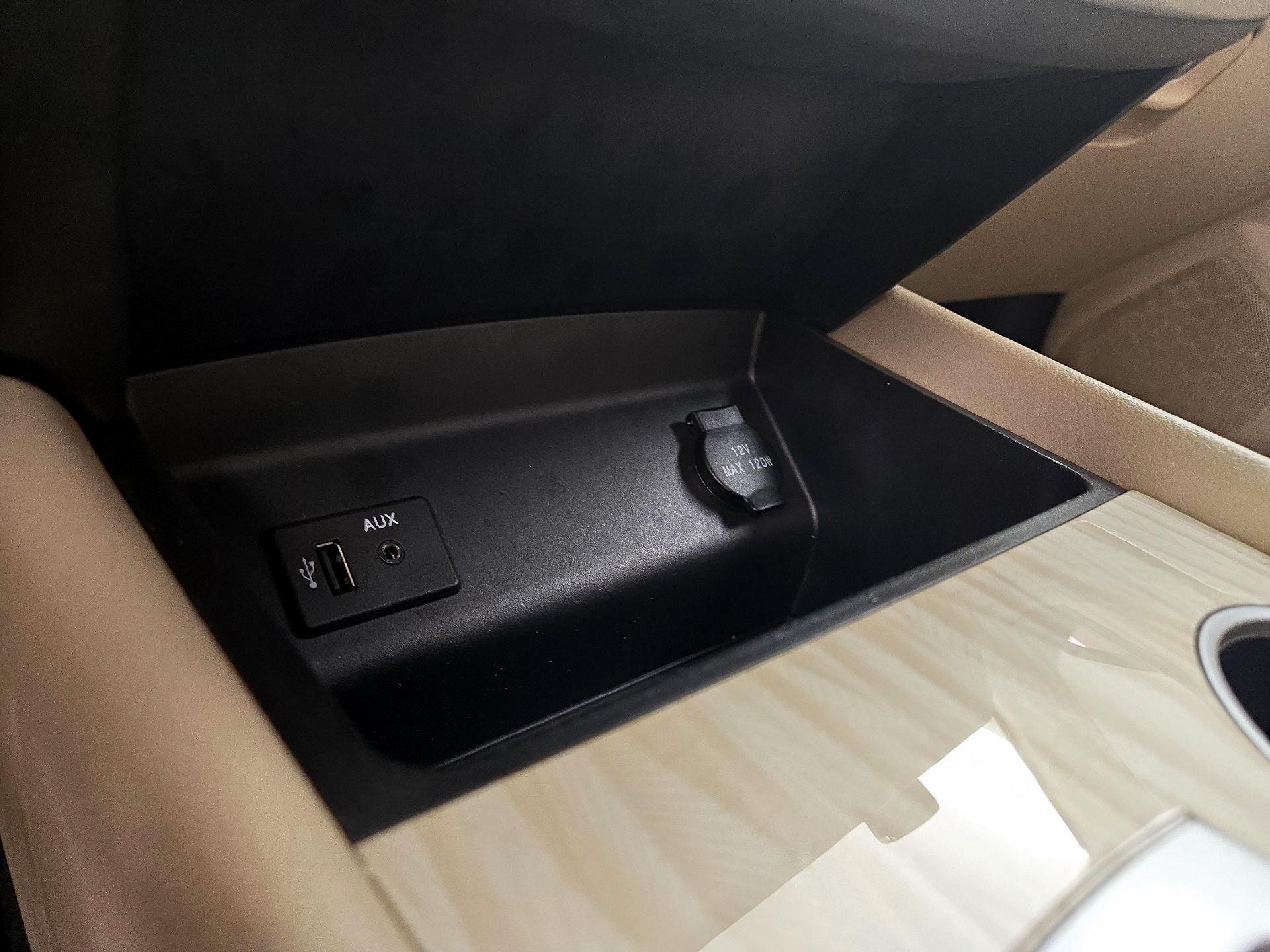 Thumbnail: 2016 Nissan Altima - 19