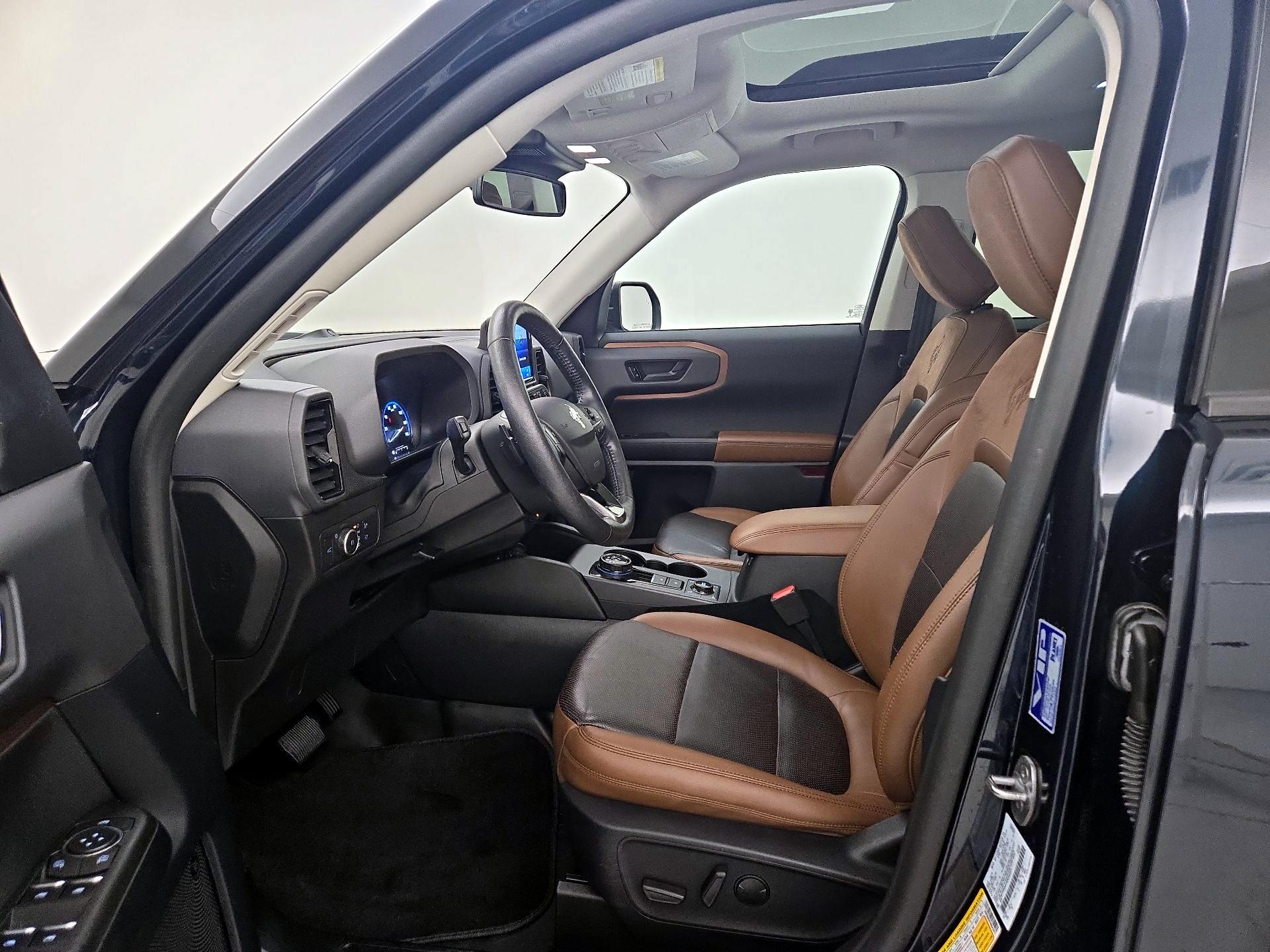 Thumbnail: 2022 Ford Bronco Sport - 11