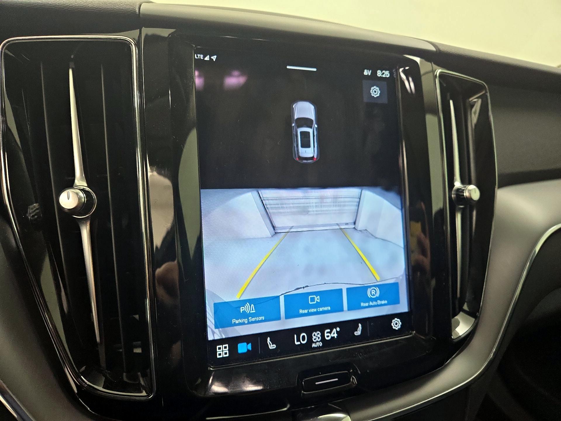 Thumbnail: 2024 Volvo XC60 - 15