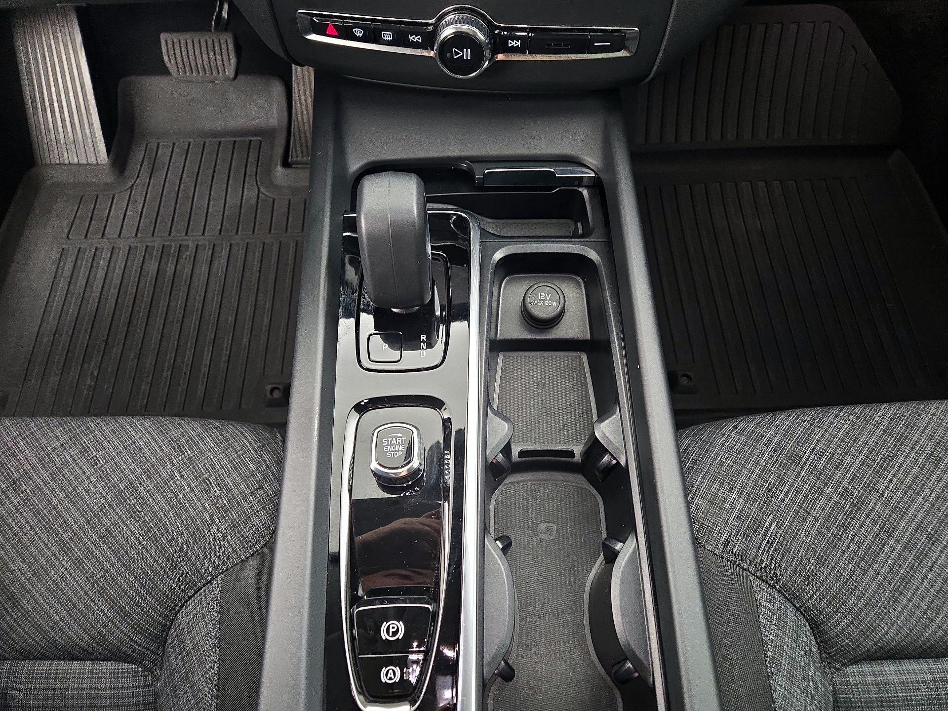 Thumbnail: 2024 Volvo XC60 - 18