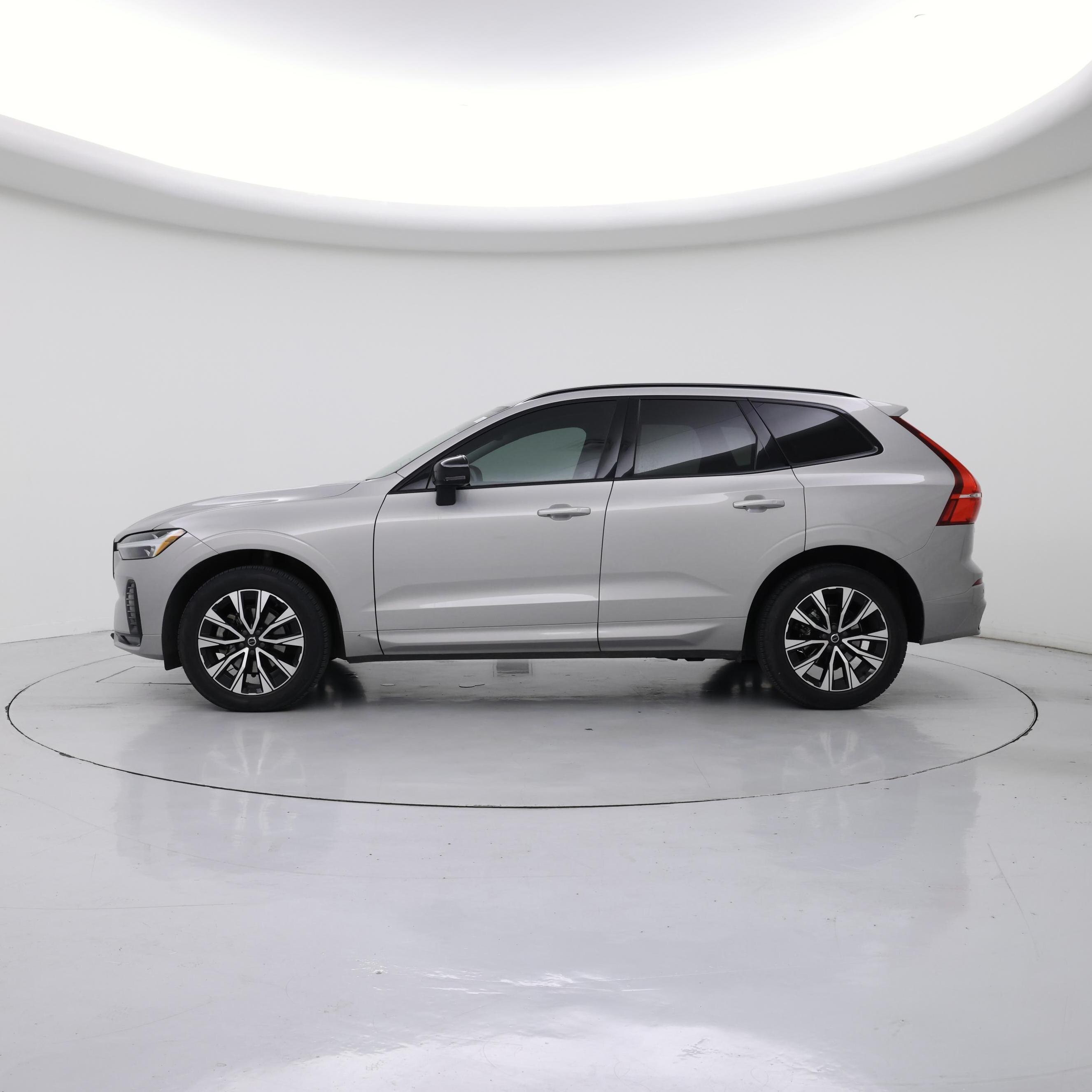 Thumbnail: 2024 Volvo XC60 - 3