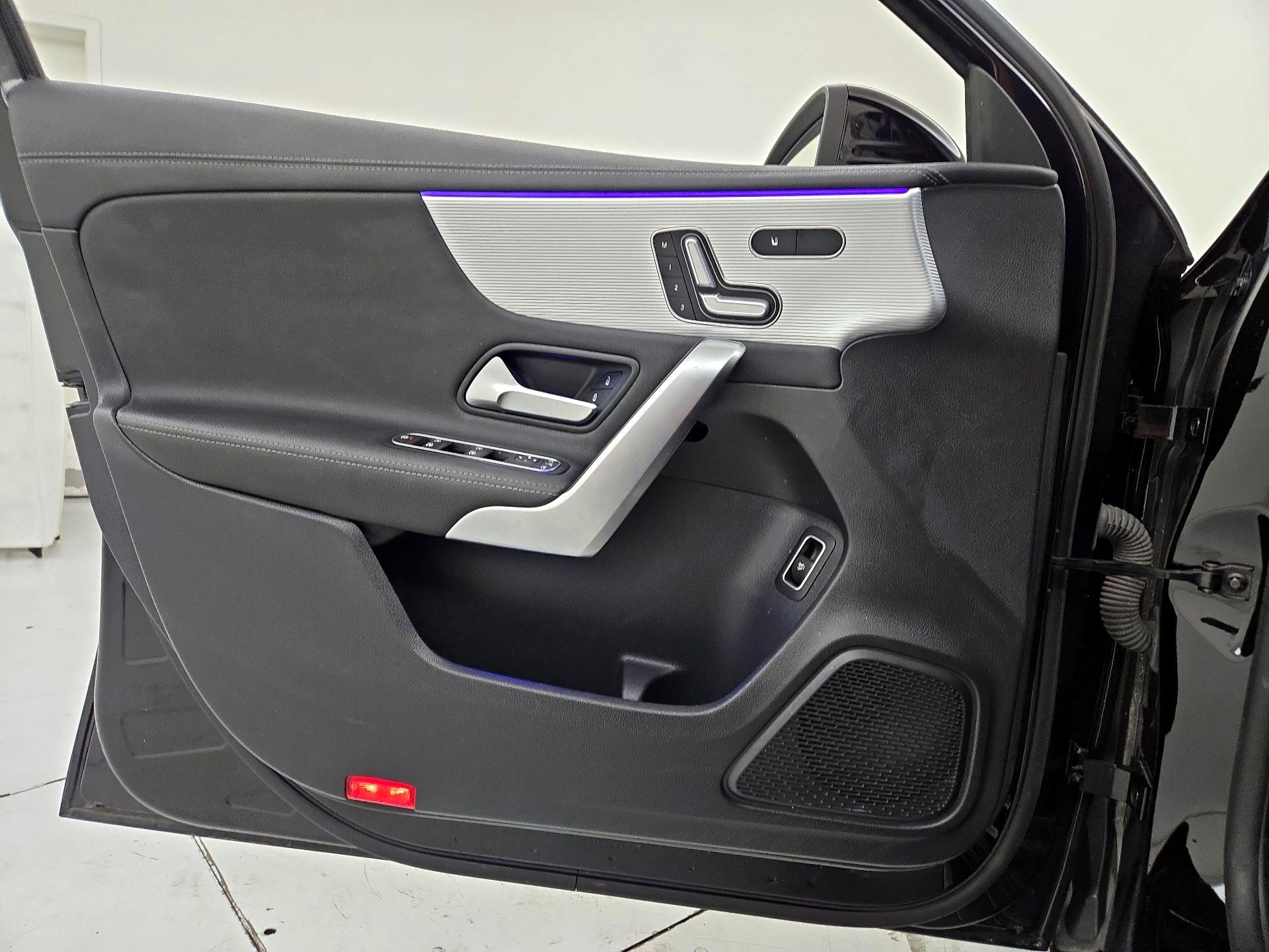 Thumbnail: 2020 Mercedes-Benz A-Class - 12